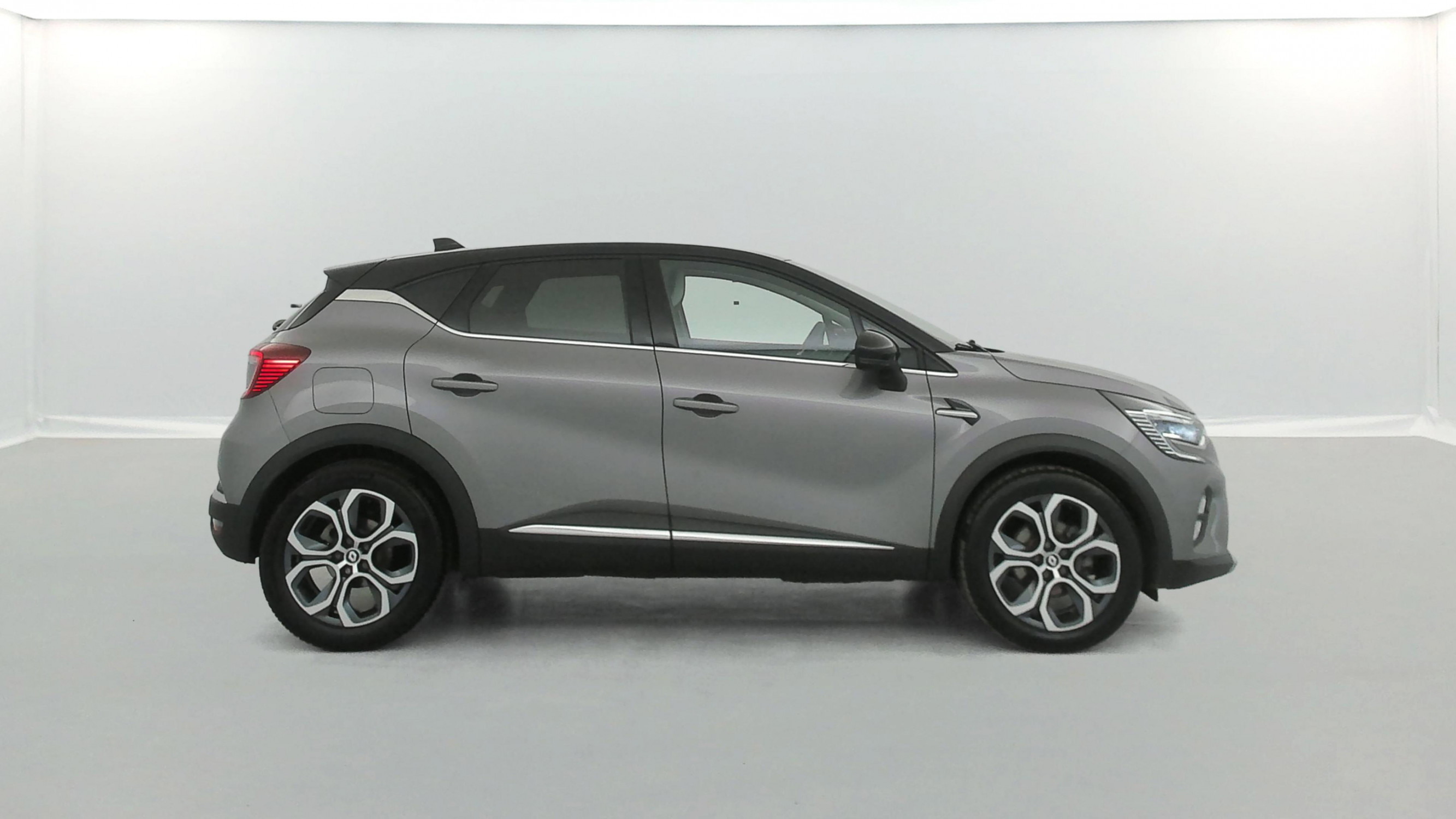 Vente en ligne Renault Captur  E-Tech full hybrid 145 au prix de 20 870 €