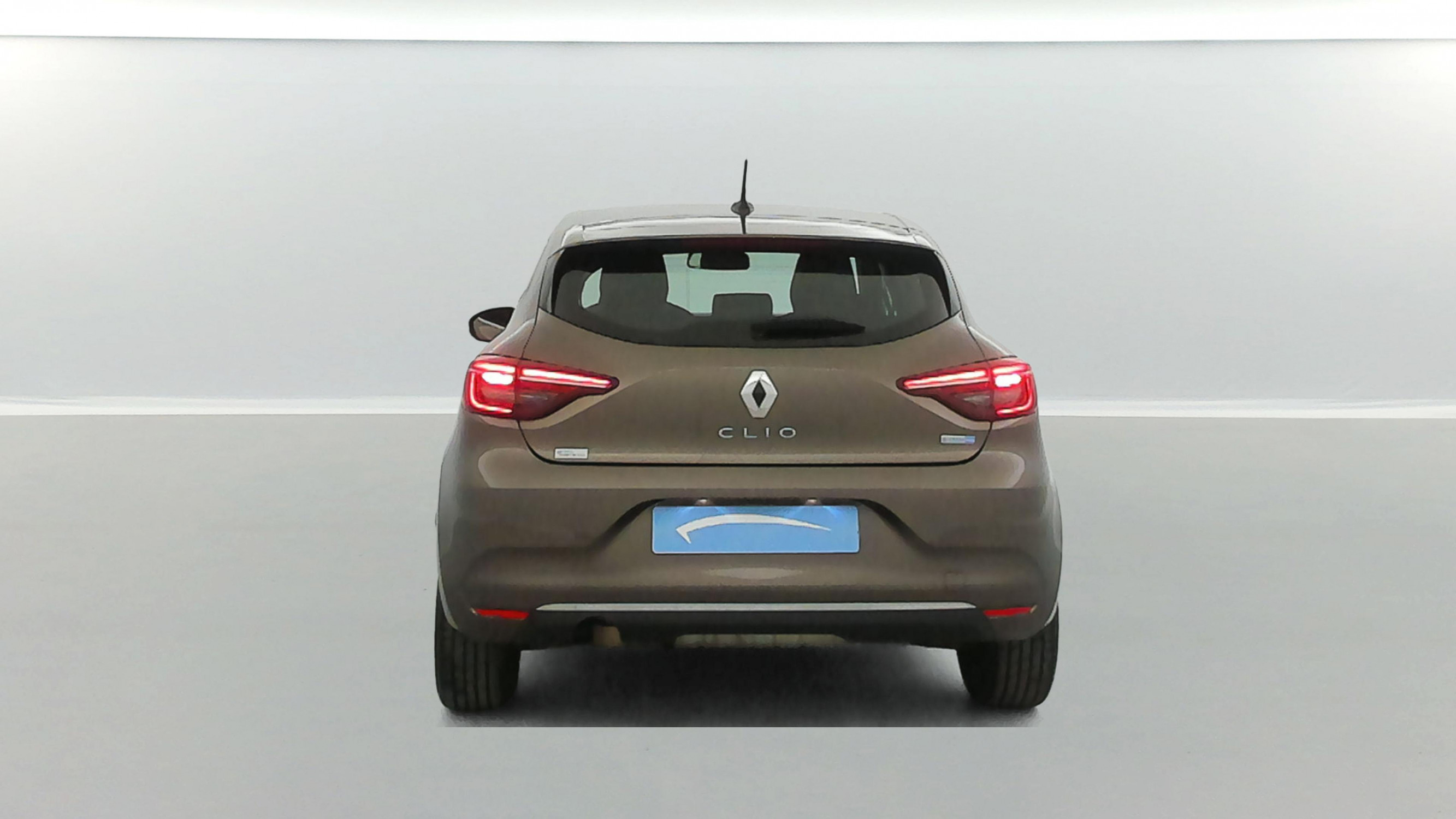 Vente en ligne Renault Clio 5 Clio E-Tech 140 - 21N au prix de 15 670 €