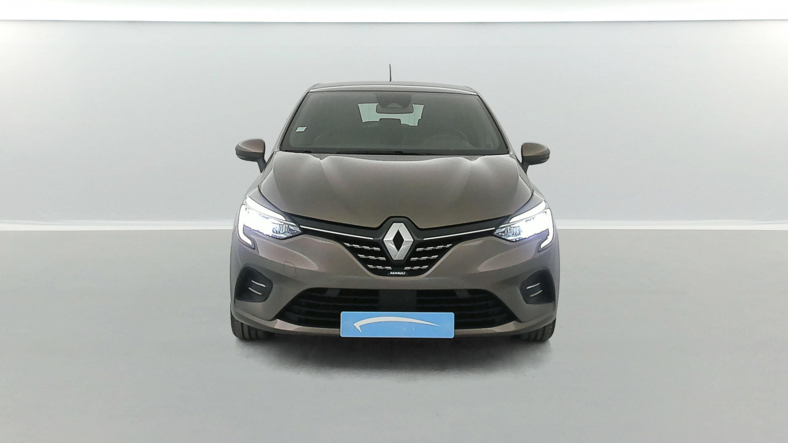Vente en ligne Renault Clio 5 Clio E-Tech 140 - 21N au prix de 15 670 €