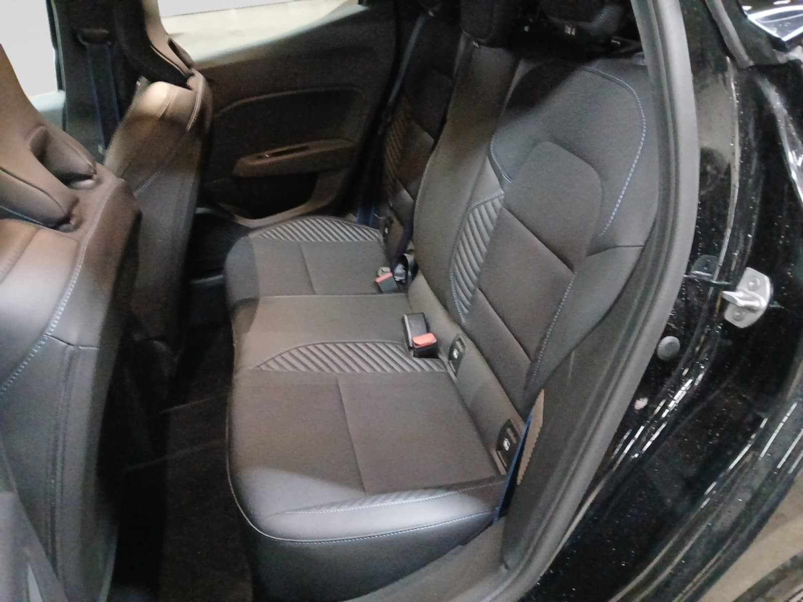 Vente en ligne Renault Clio 5 Clio E-Tech full hybrid 145 ch GSR2 au prix de 23 470 €