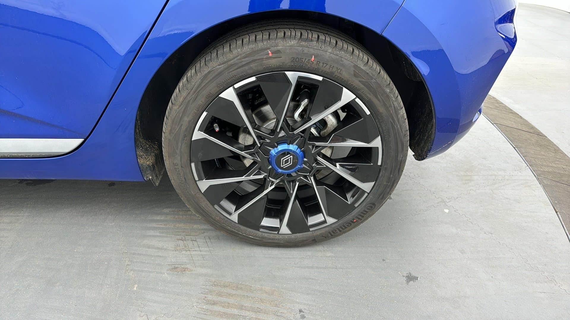 Vente en ligne Renault Clio 5 Clio E-Tech full hybrid 145 ch GSR2 au prix de 23 270 €