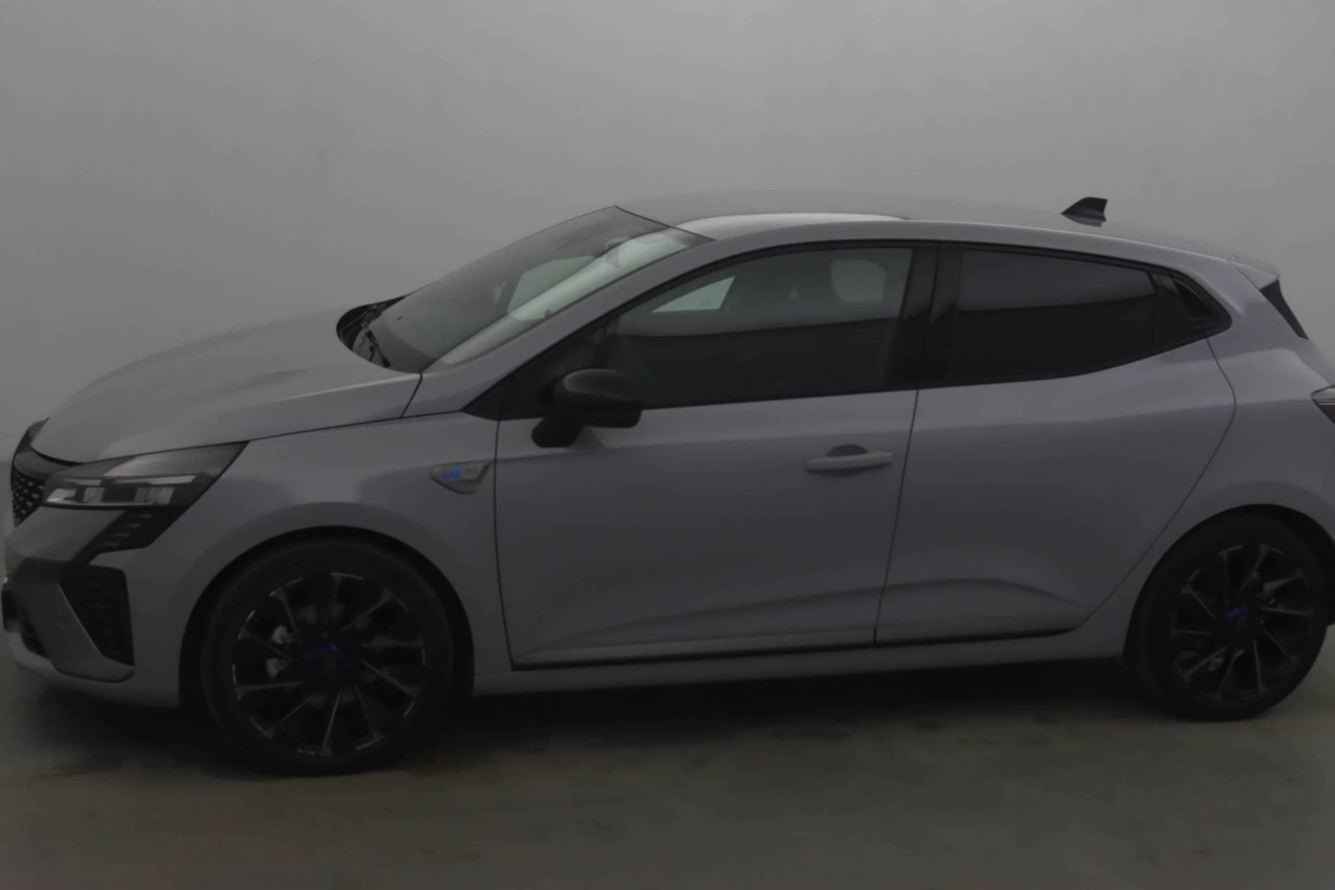 Vente en ligne Renault Clio 5 Clio E-Tech full hybrid 145 ch GSR2 au prix de 23 390 €