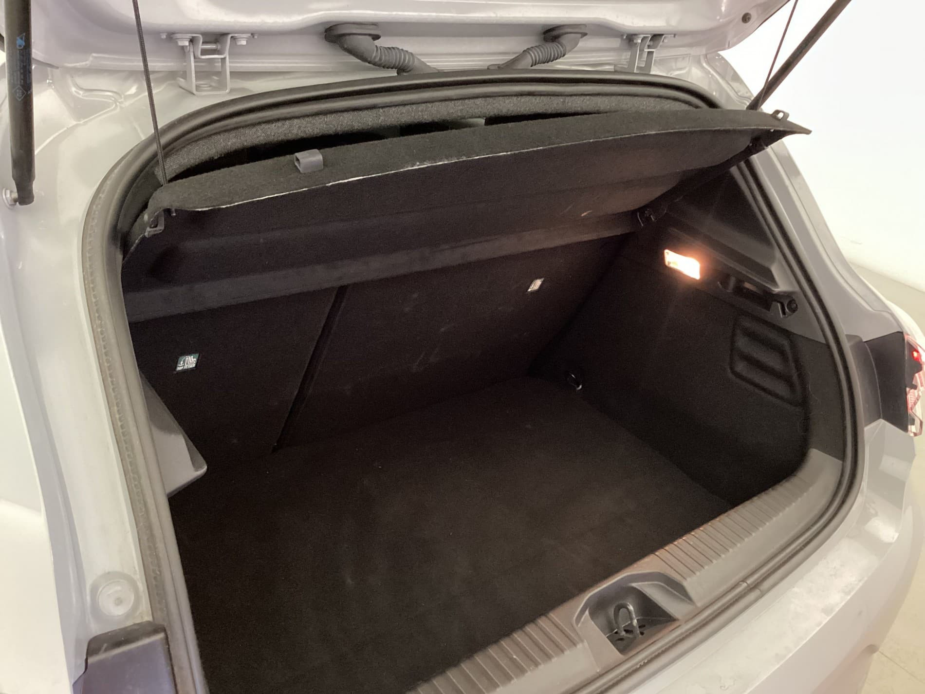 Vente en ligne Renault Clio 5 Clio E-Tech full hybrid 145 ch GSR2 au prix de 23 390 €