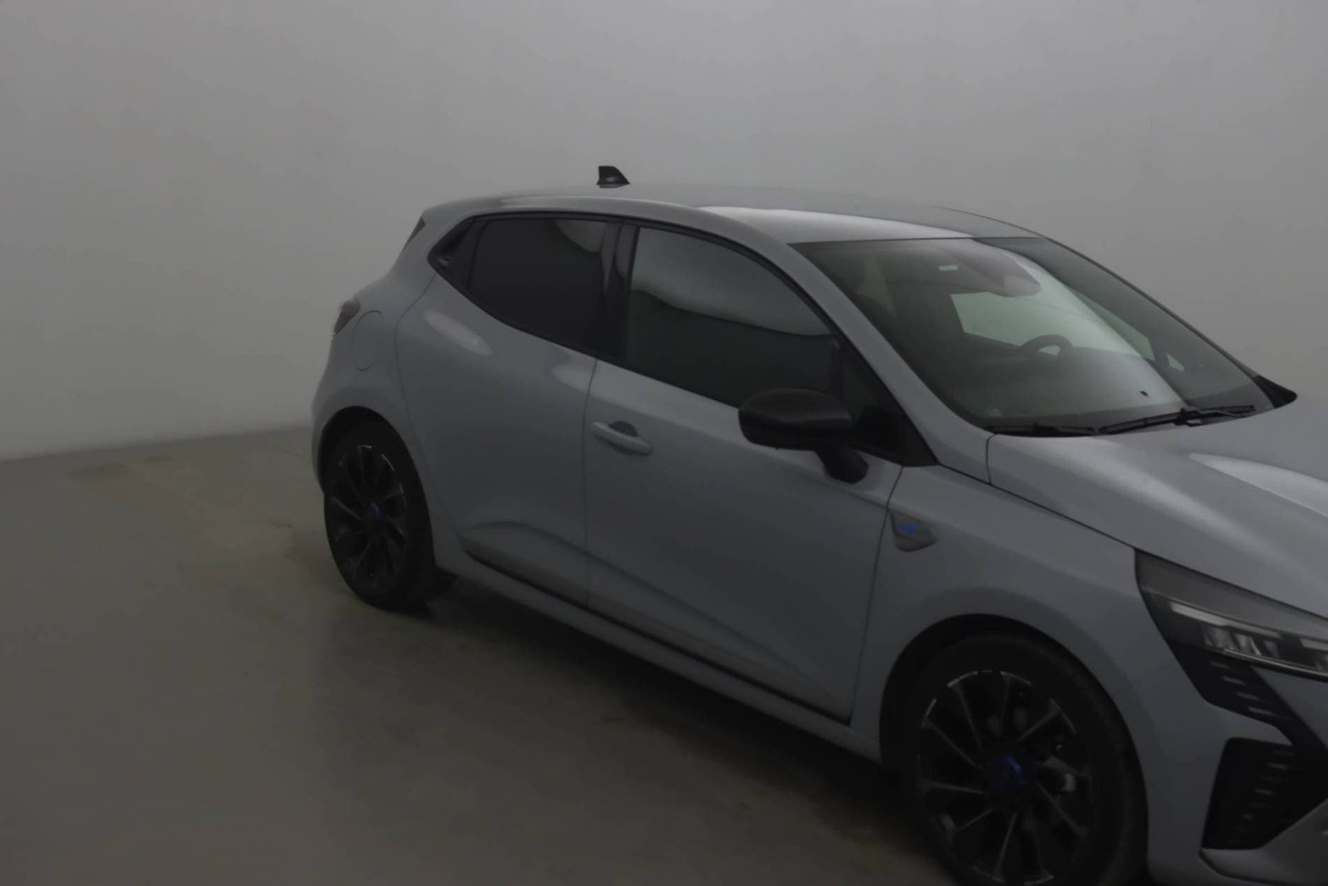 Vente en ligne Renault Clio 5 Clio E-Tech full hybrid 145 ch GSR2 au prix de 23 390 €