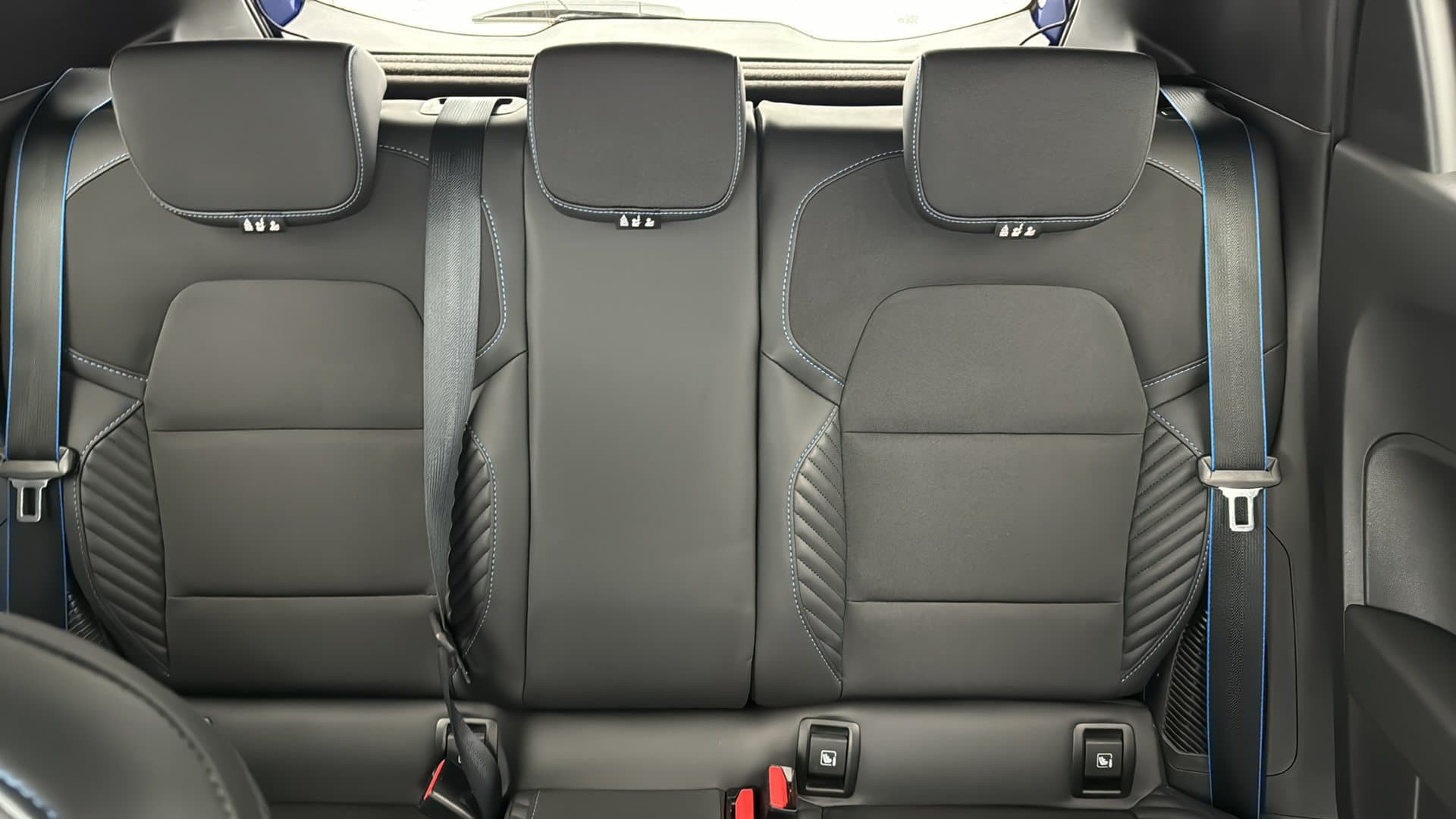 Vente en ligne Renault Clio 5 Clio E-Tech full hybrid 145 ch GSR2 au prix de 23 270 €