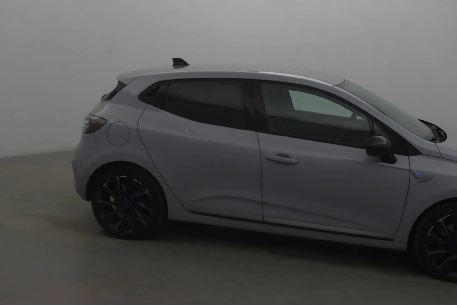 Vente en ligne Renault Clio 5 Clio E-Tech full hybrid 145 ch GSR2 au prix de 23 390 €