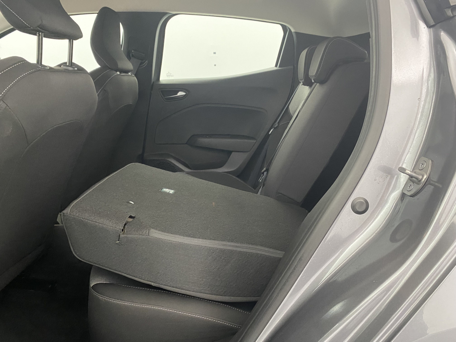 Vente en ligne Renault Clio 5 Clio SCe 65 ch GSR2 au prix de 14 290 €