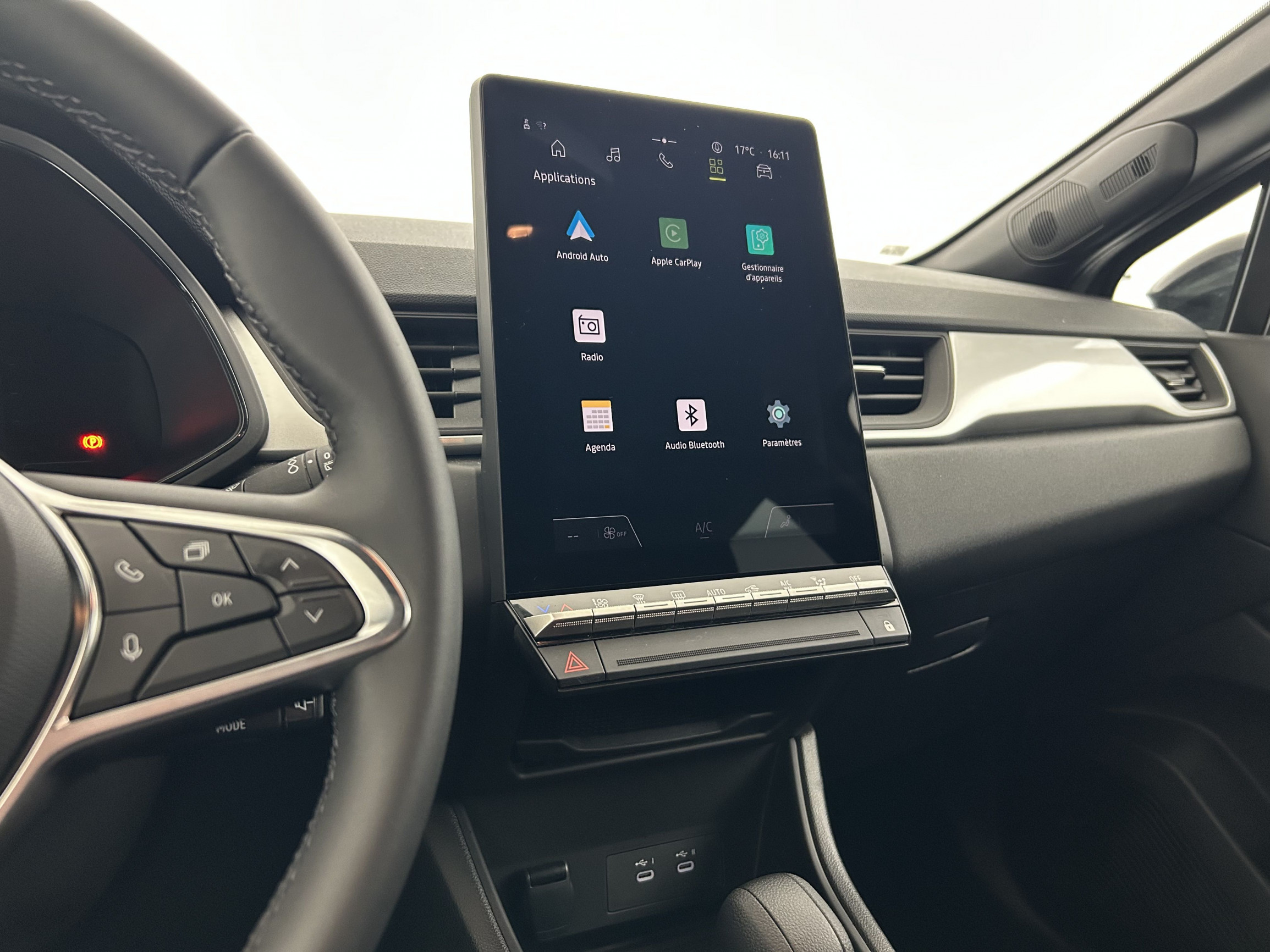 Vente en ligne Renault Symbioz  E-Tech full hybrid 145 au prix de 25 590 €