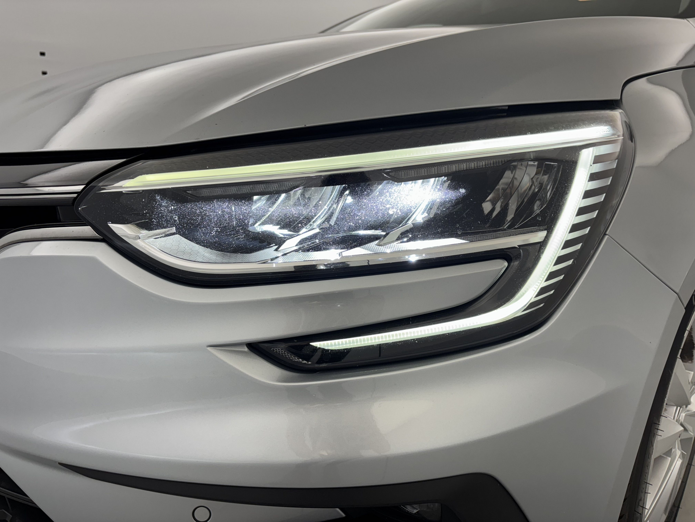 Vente en ligne Renault Megane 4 Mégane IV Berline Blue dCi 115 EDC - 21N au prix de 13 990 €