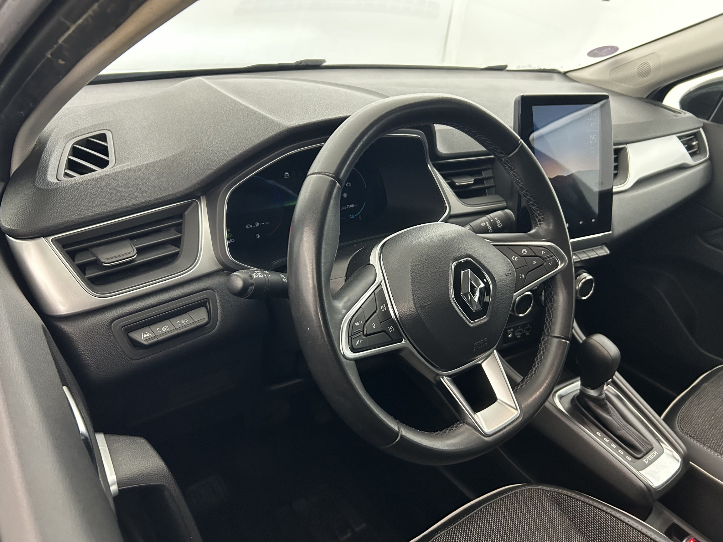 Vente en ligne Renault Captur  E-Tech full hybrid 145 au prix de 18 490 €