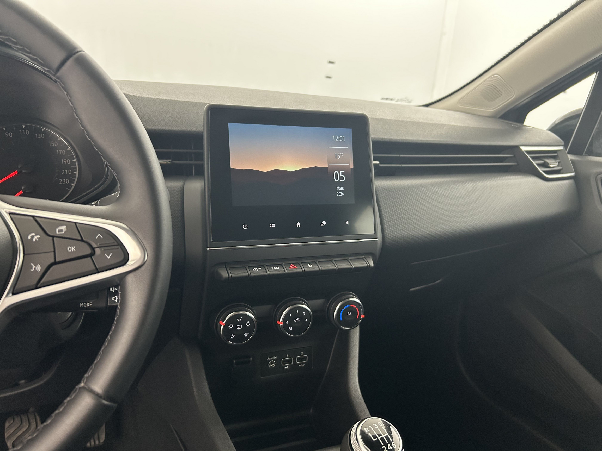 Vente en ligne Renault Clio 5 Clio TCe 90 au prix de 13 390 €