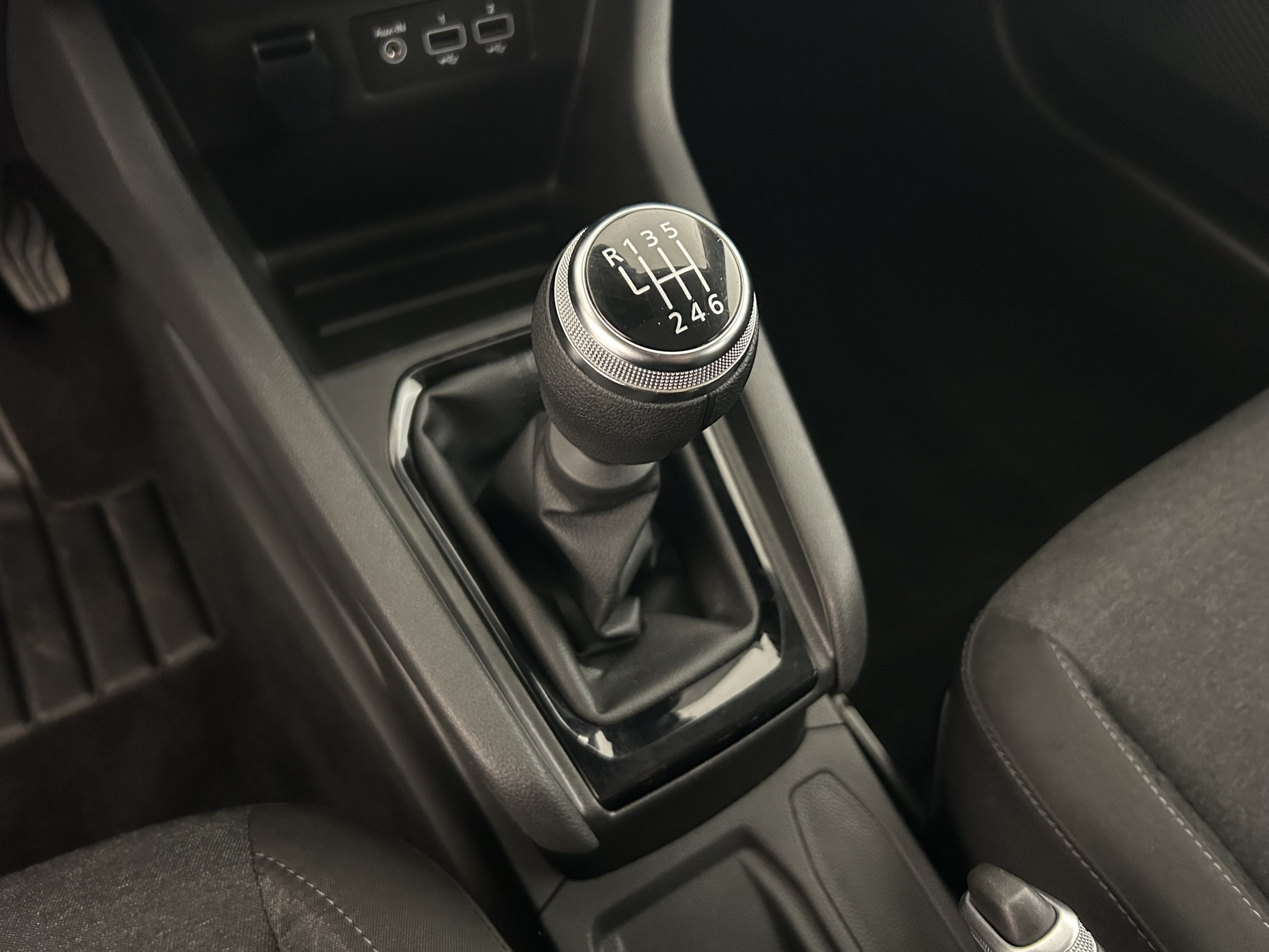 Vente en ligne Renault Clio 5 Clio TCe 90 au prix de 13 390 €