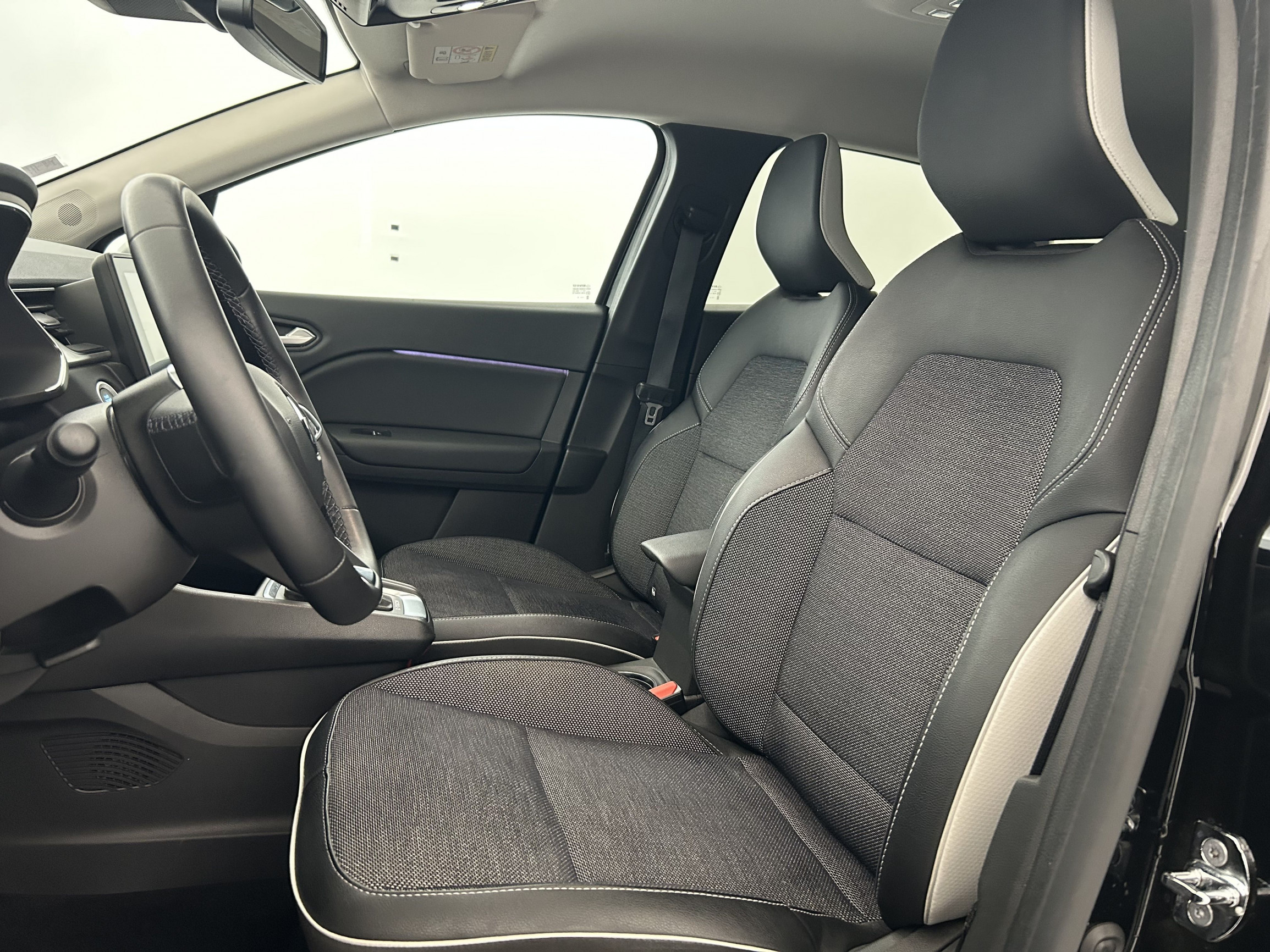 Vente en ligne Renault Captur  E-Tech 145 - 21 au prix de 18 490 €