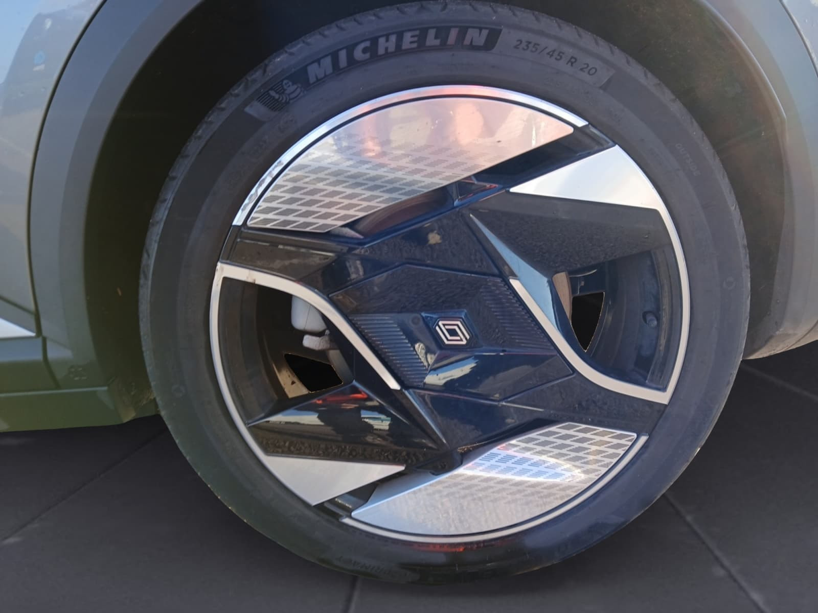 Vente en ligne Renault Scenic E-Tech  220 ch grande autonomie au prix de 38 990 €