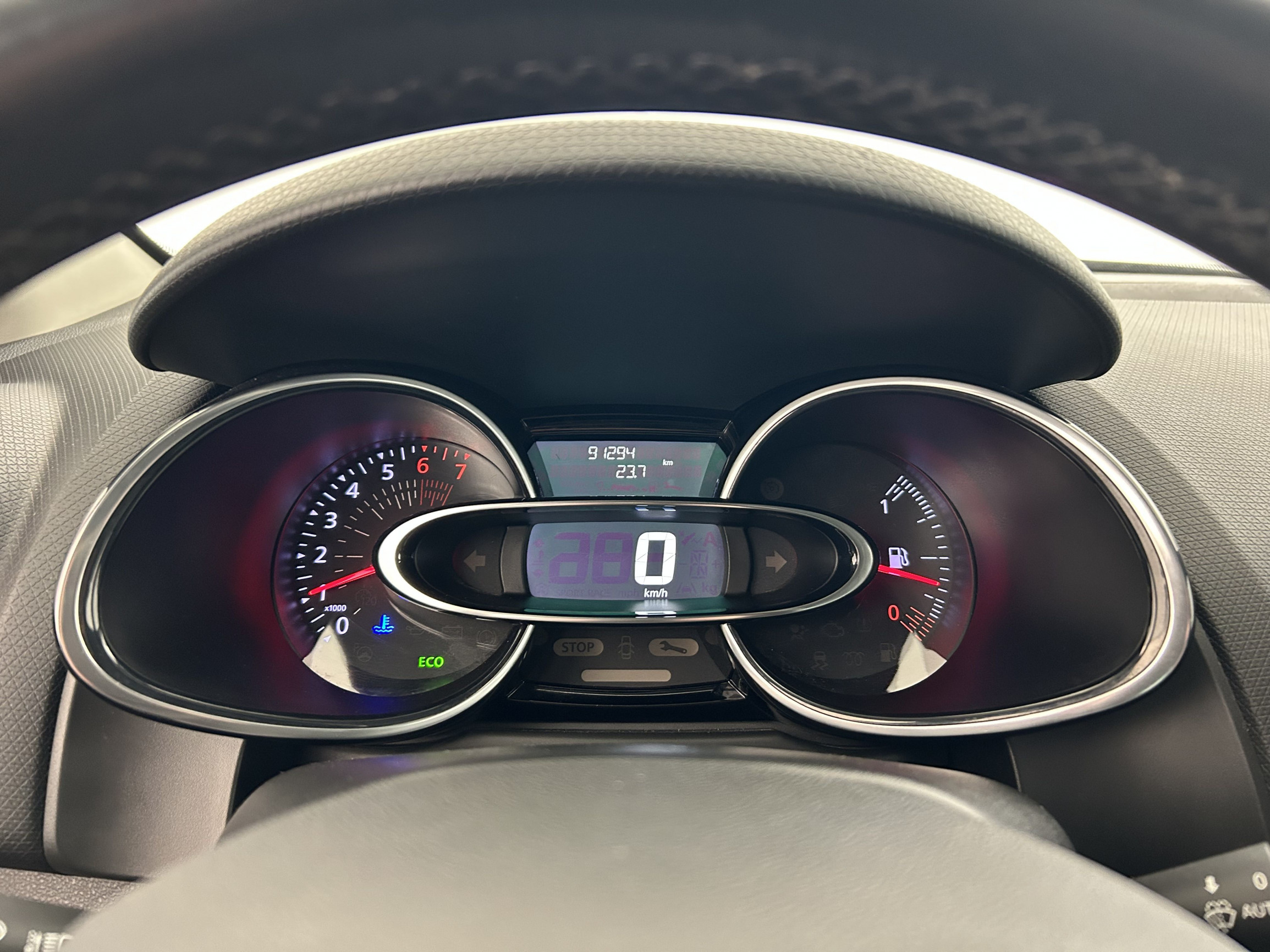 Vente en ligne Renault Clio 4  TCe 90 au prix de 9 490 €