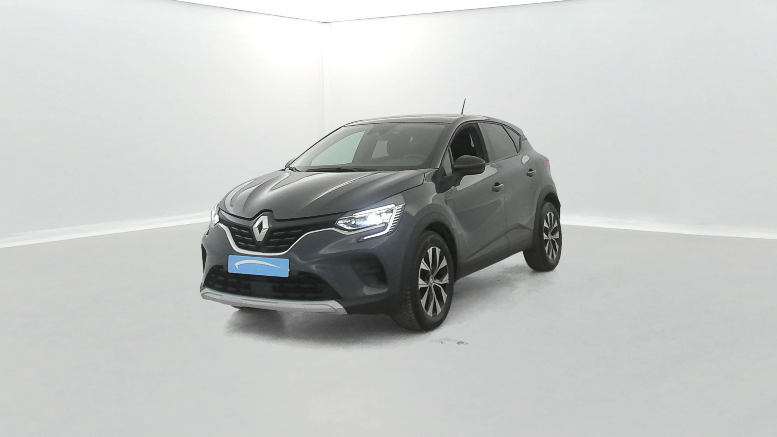 Renault Captur  mild hybrid 140 EDC occasion de 2024 en vente à Vannes