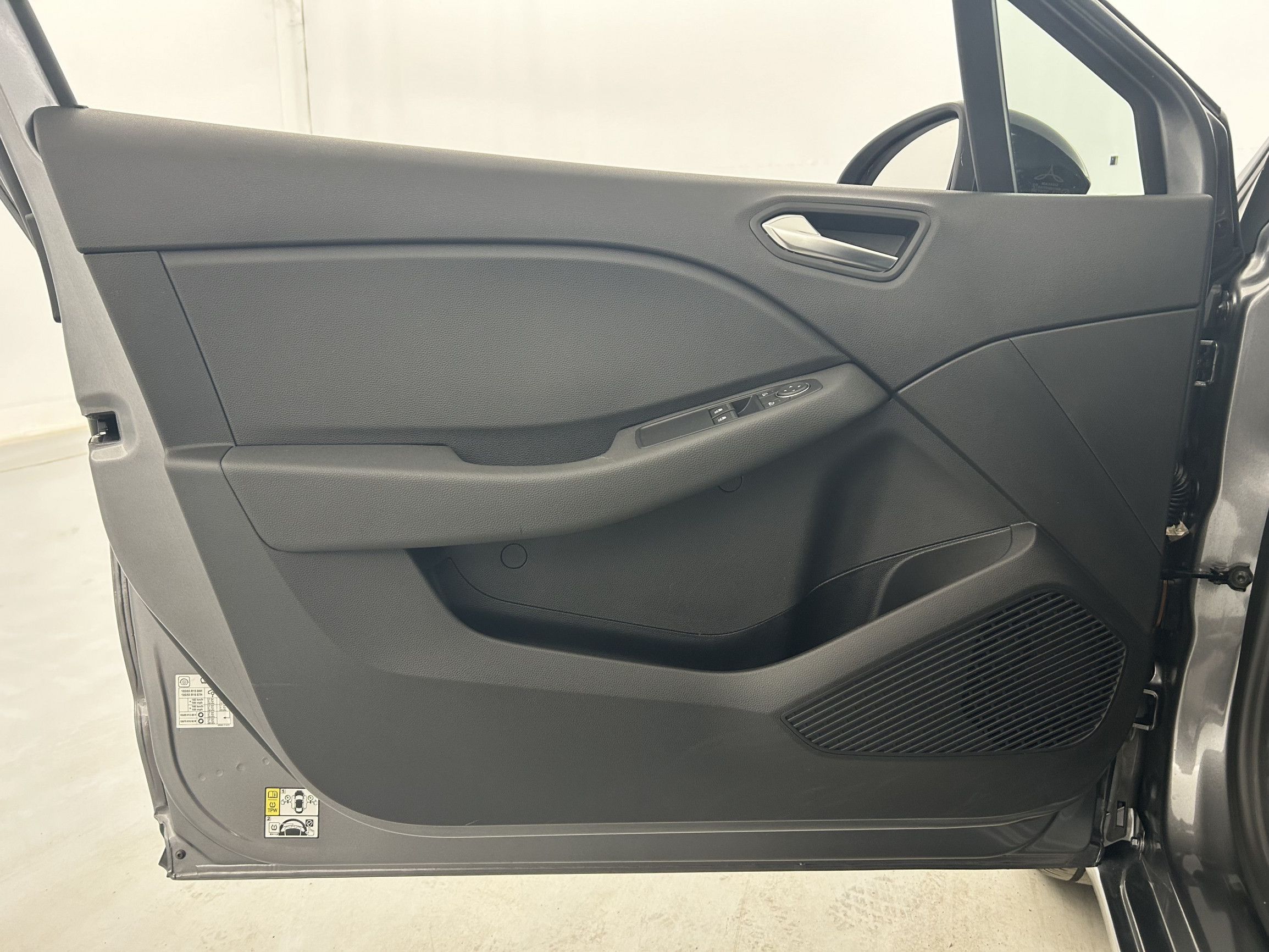 Vente en ligne Renault Clio 5 Clio TCe 90 au prix de 13 390 €