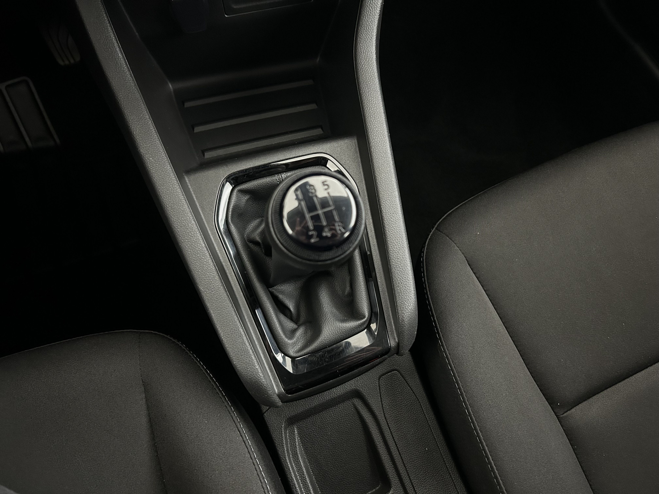 Vente en ligne Renault Clio 5 Clio SCe 65 au prix de 12 590 €