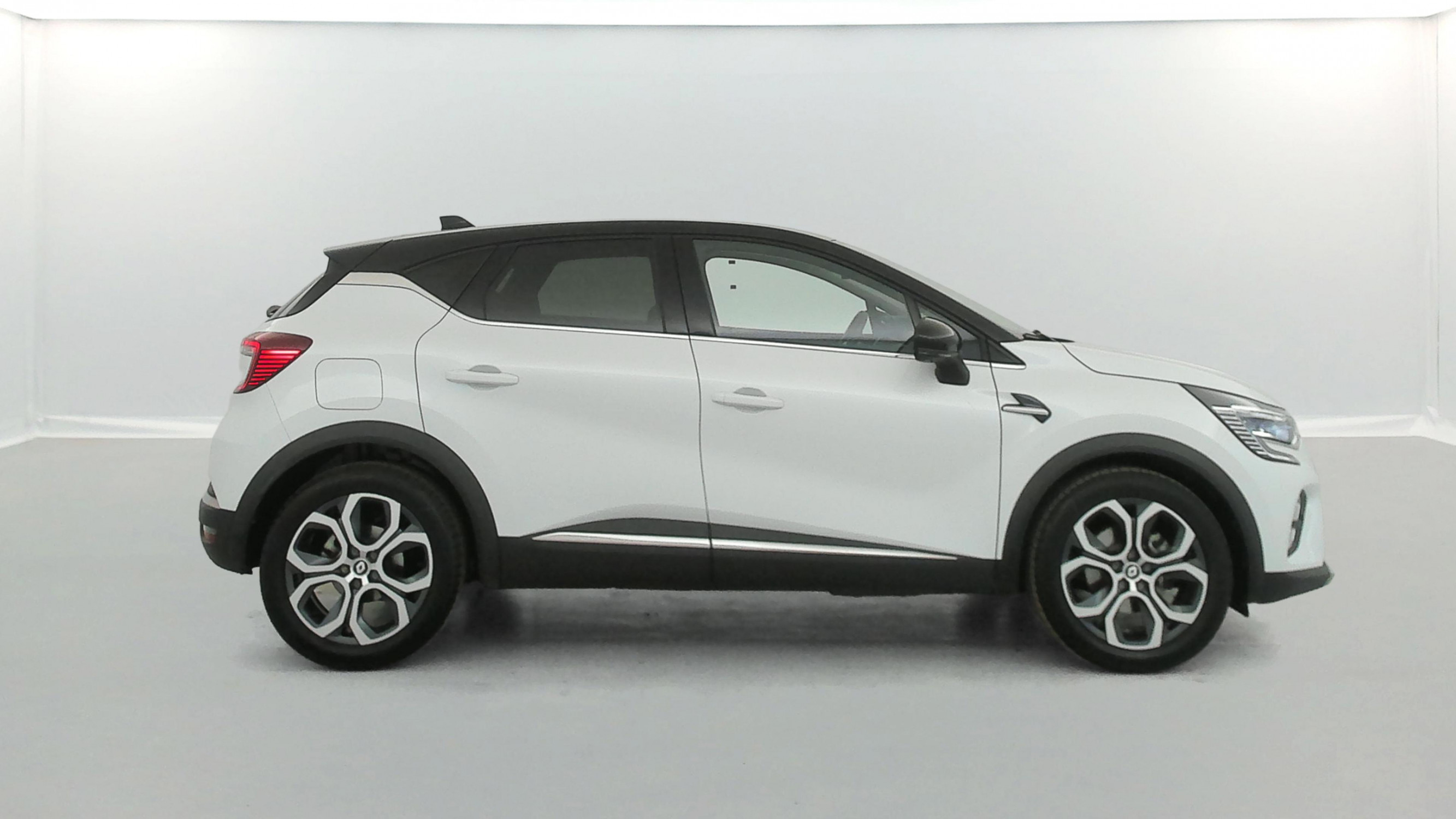 Vente en ligne Renault Captur  E-Tech full hybrid 145 au prix de 19 870 €