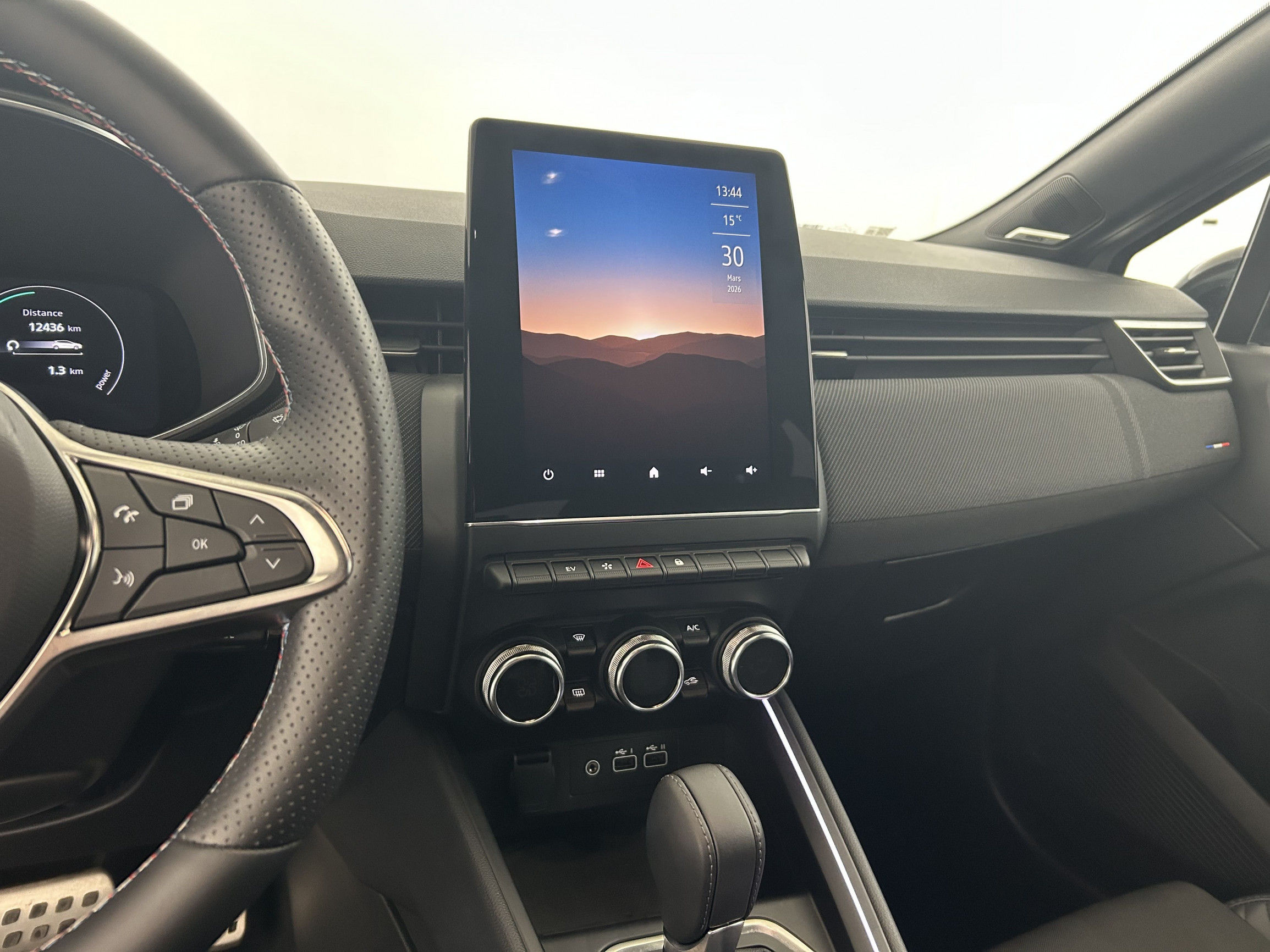 Vente en ligne Renault Clio 5 Clio E-Tech full hybrid 145 ch GSR2 au prix de 23 390 €