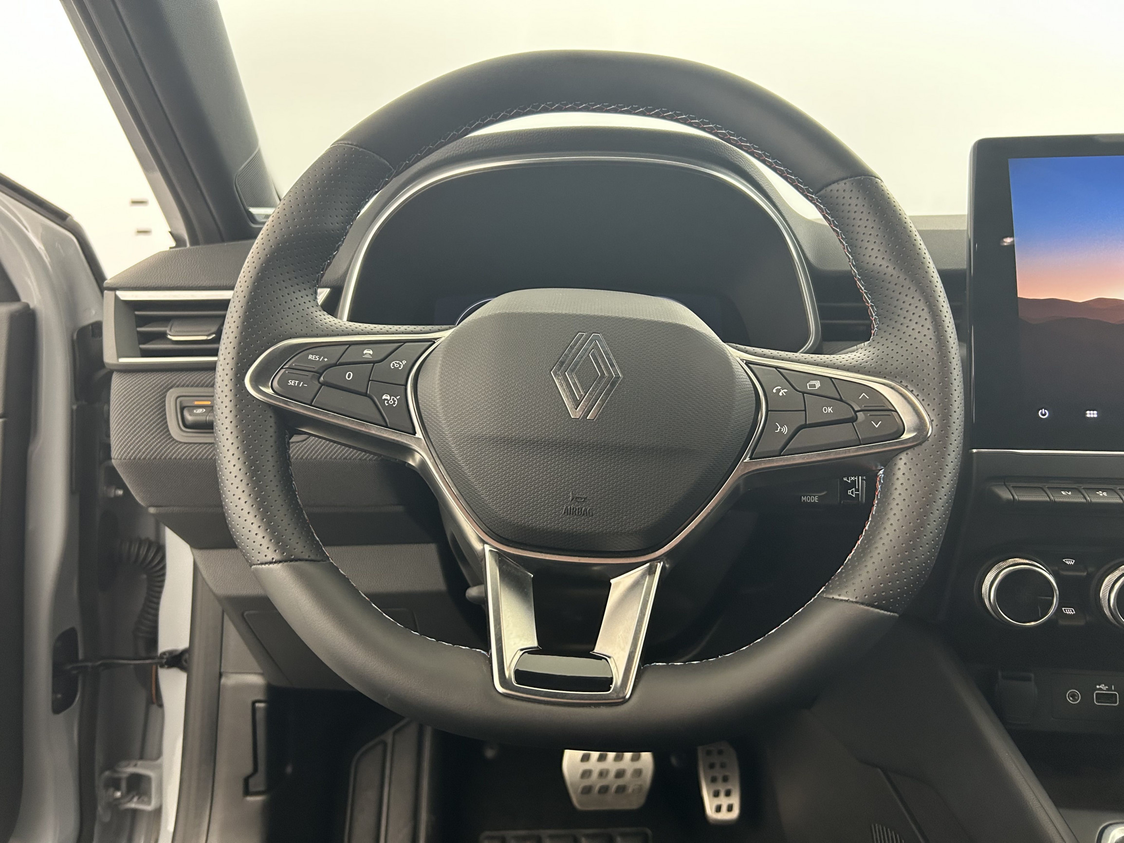 Vente en ligne Renault Clio 5 Clio E-Tech full hybrid 145 ch GSR2 au prix de 23 390 €