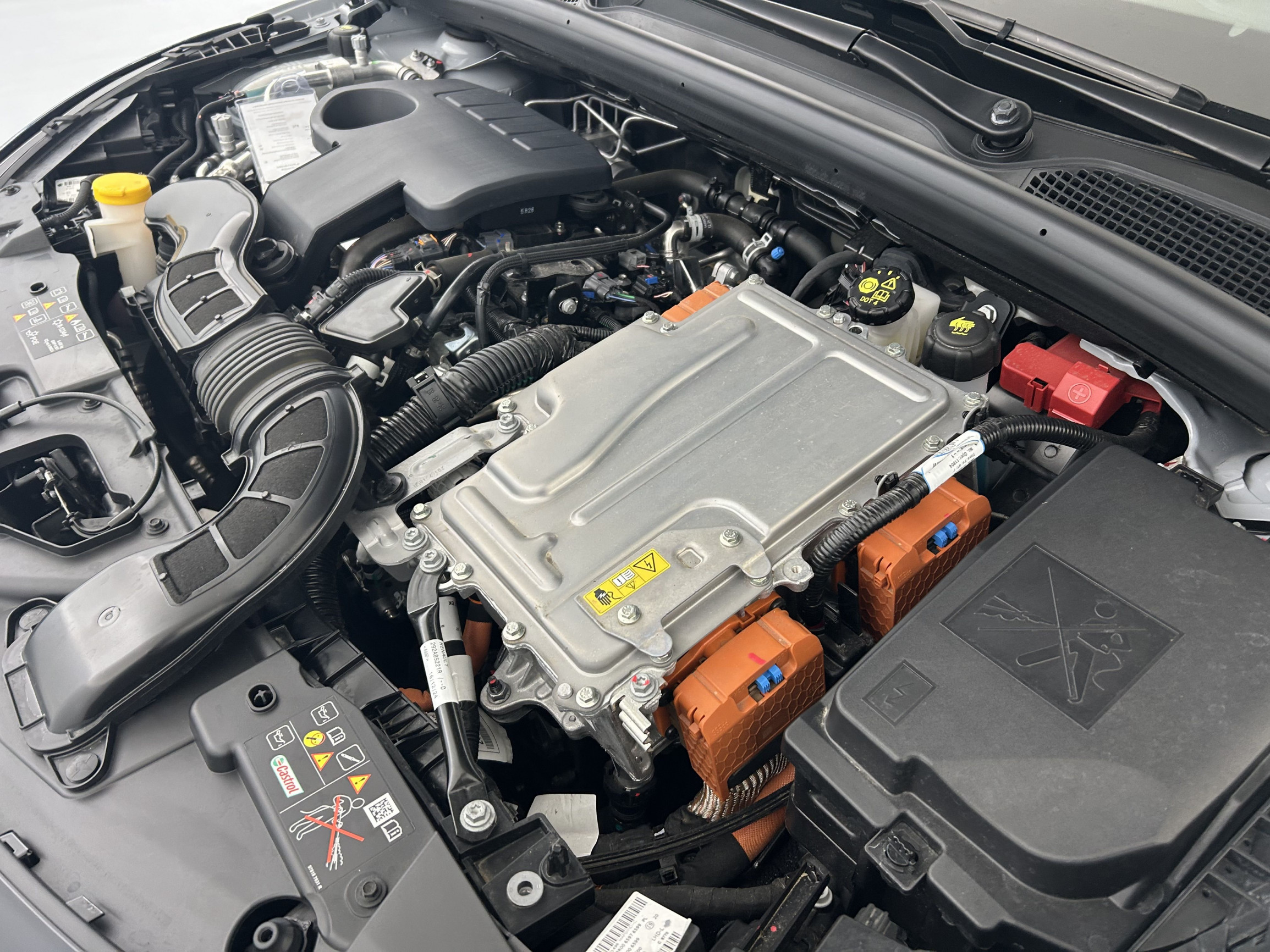 Vente en ligne Renault Clio 5 Clio E-Tech full hybrid 145 ch GSR2 au prix de 23 390 €