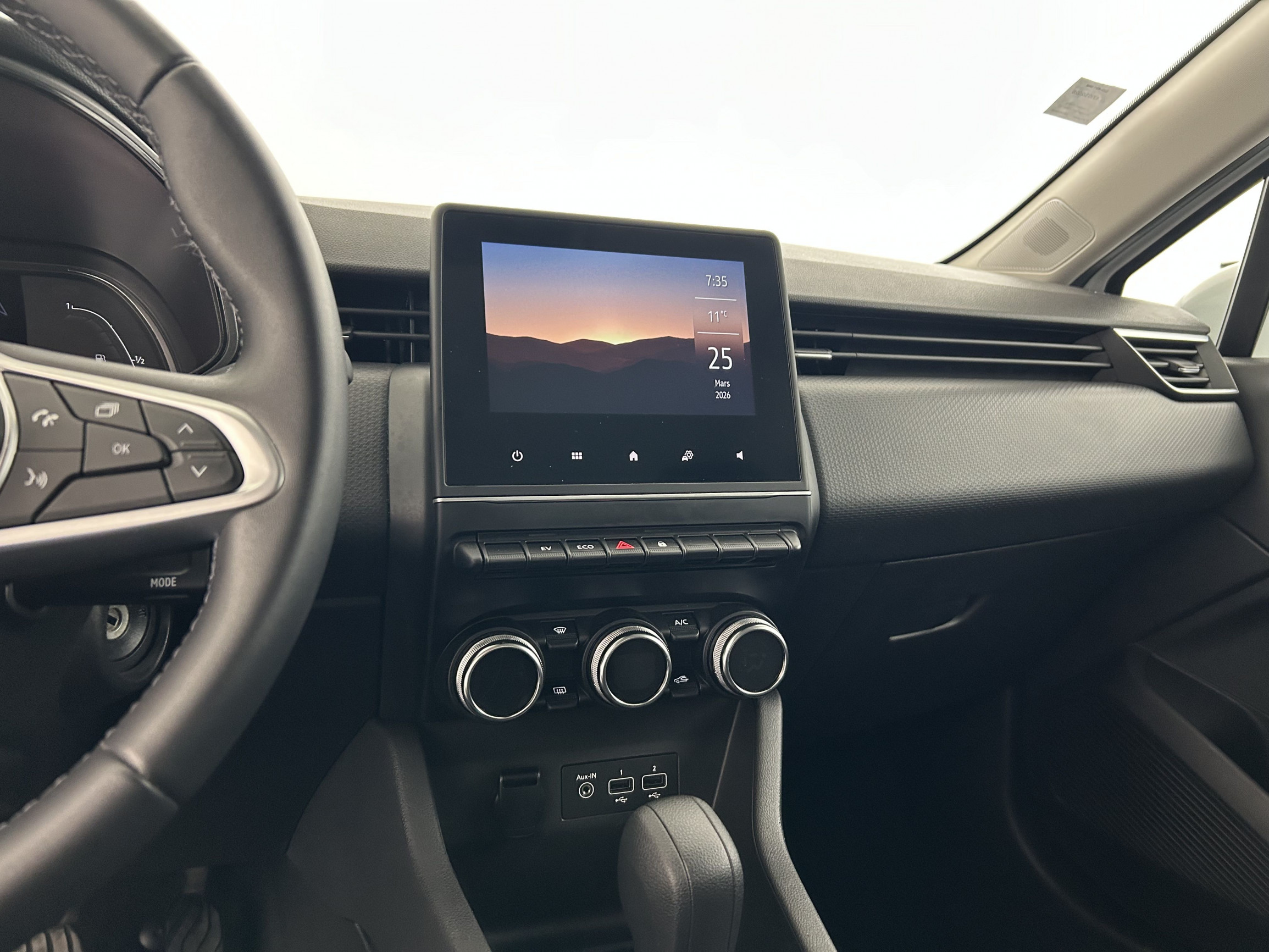 Vente en ligne Renault Clio 5 Clio E-Tech 140 - 21N au prix de 14 590 €