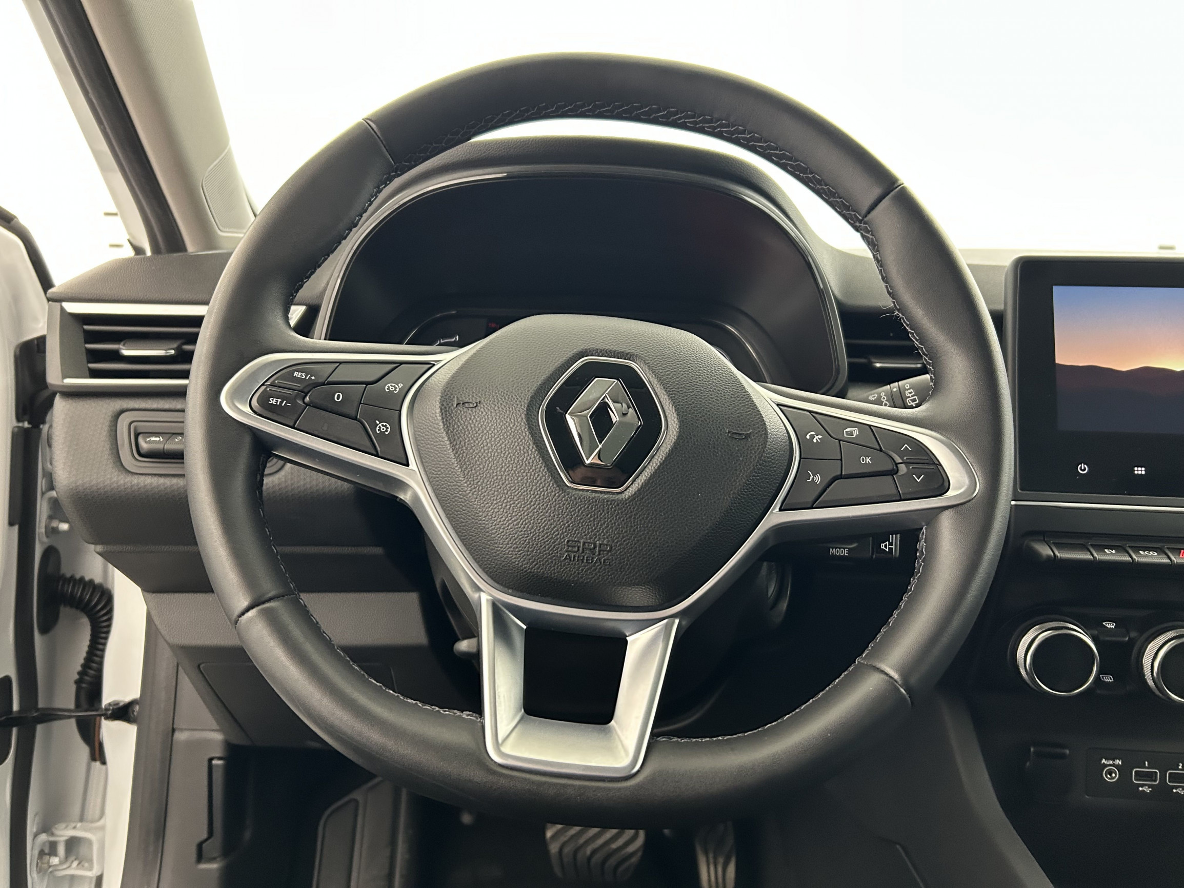 Vente en ligne Renault Clio 5 Clio E-Tech 140 - 21N au prix de 14 590 €