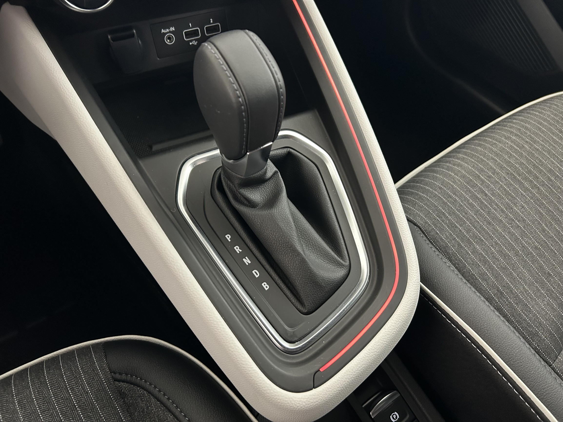 Vente en ligne Renault Clio 5 Clio E-Tech hybride 145 au prix de 18 890 €