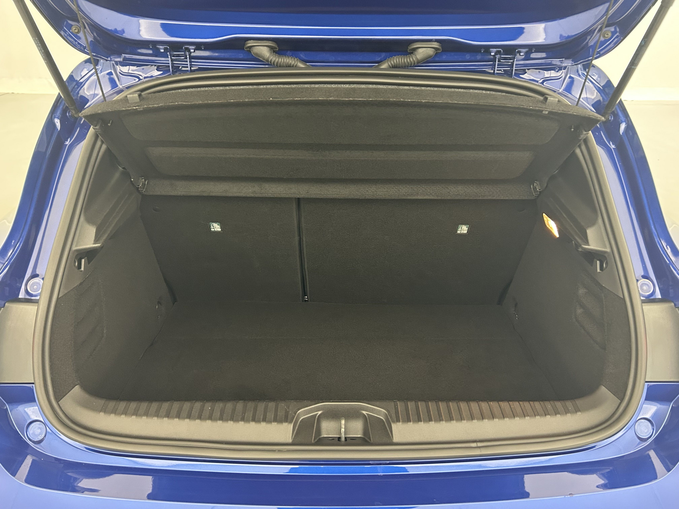 Vente en ligne Renault Clio 5 Clio E-Tech full hybrid 145 ch GSR2 au prix de 23 270 €