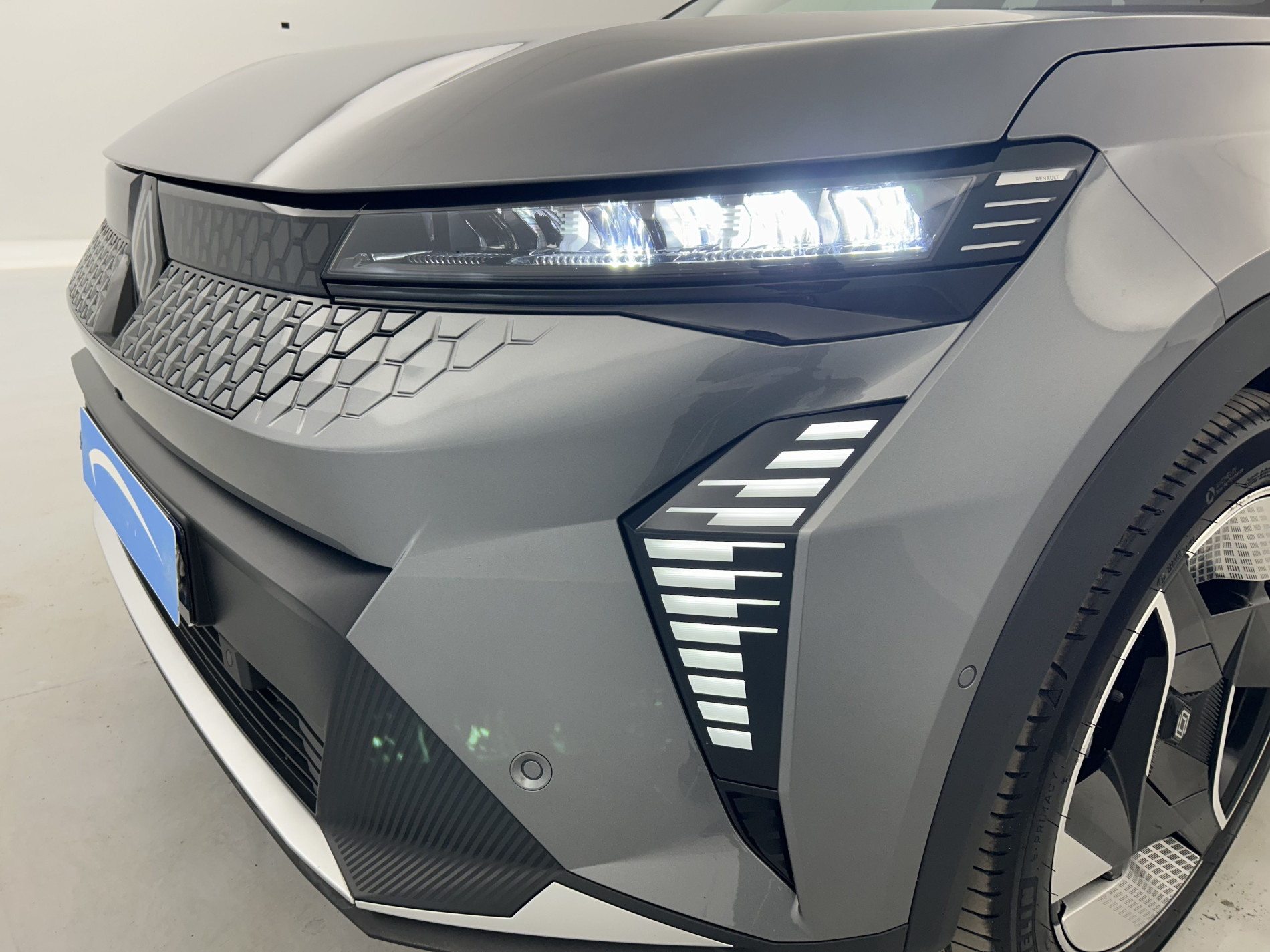 Vente en ligne Renault Scenic E-Tech  220 ch grande autonomie au prix de 37 970 €