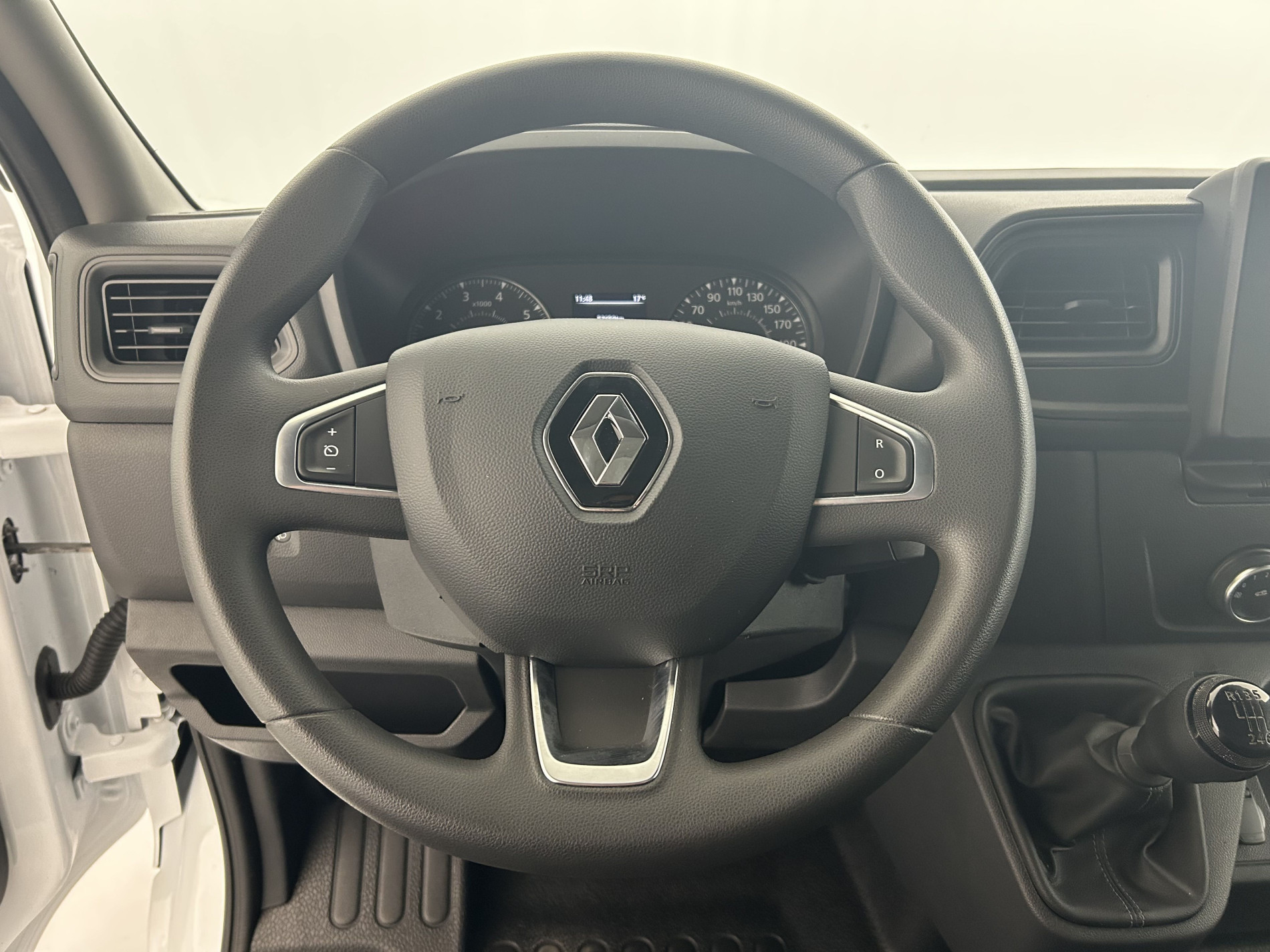 Vente en ligne Renault Master Fourgon MASTER FGN TRAC F3500 L2H2 BLUE DCI 135 au prix de 24 990 €