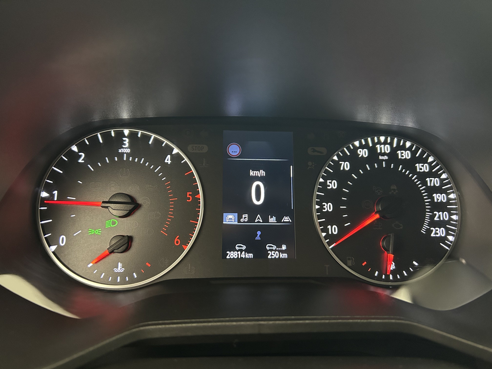 Vente en ligne Renault Clio 5 Clio Blue dCi 100 au prix de 15 790 €