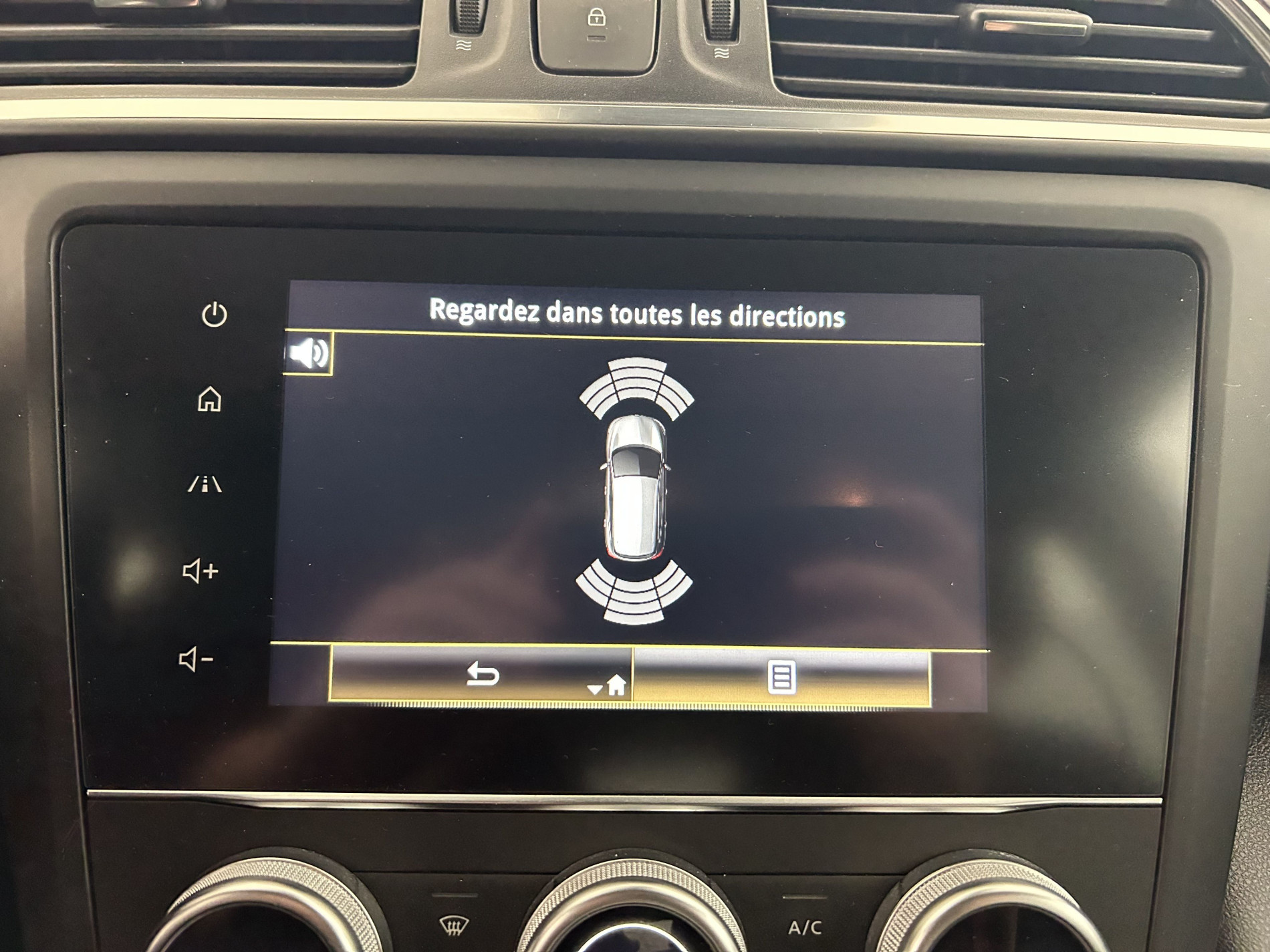 Vente en ligne Renault Kadjar  Blue dCi 115 EDC au prix de 13 990 €