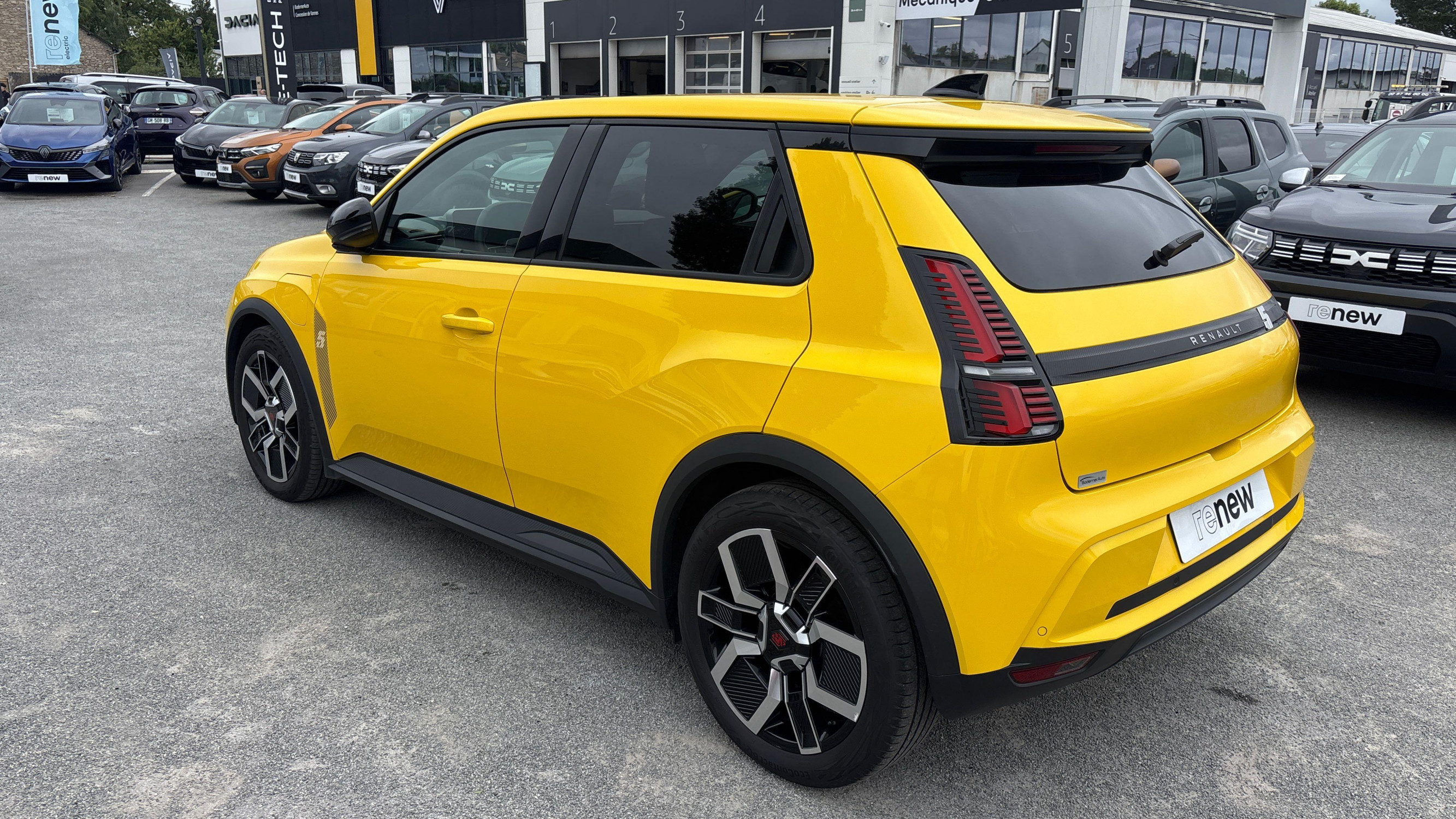 Vente en ligne Renault R5 E-Tech  150 ch autonomie confort au prix de 27 390 €