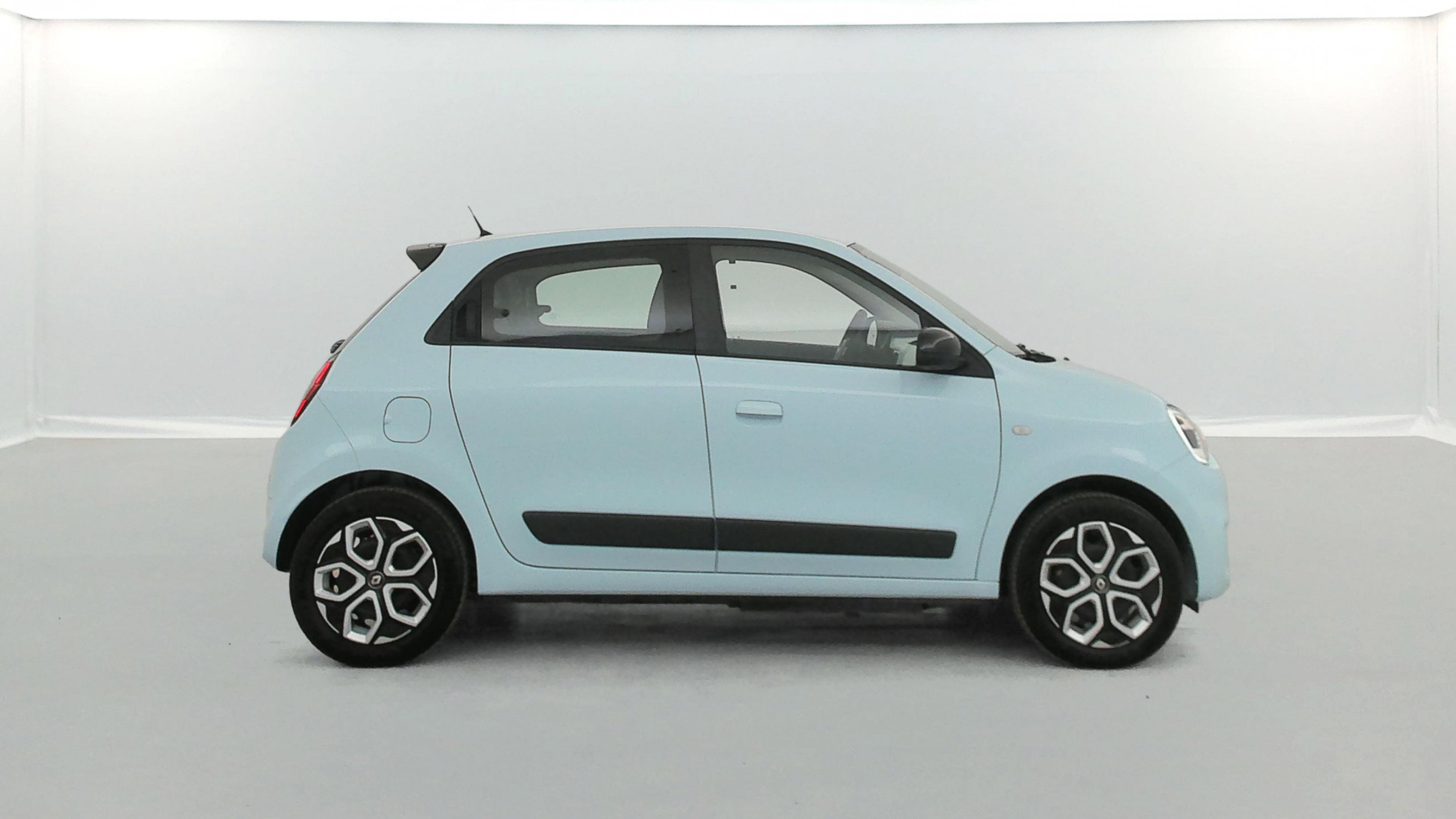 Vente en ligne Renault Twingo Electrique Twingo III E-Tech au prix de 12 990 €