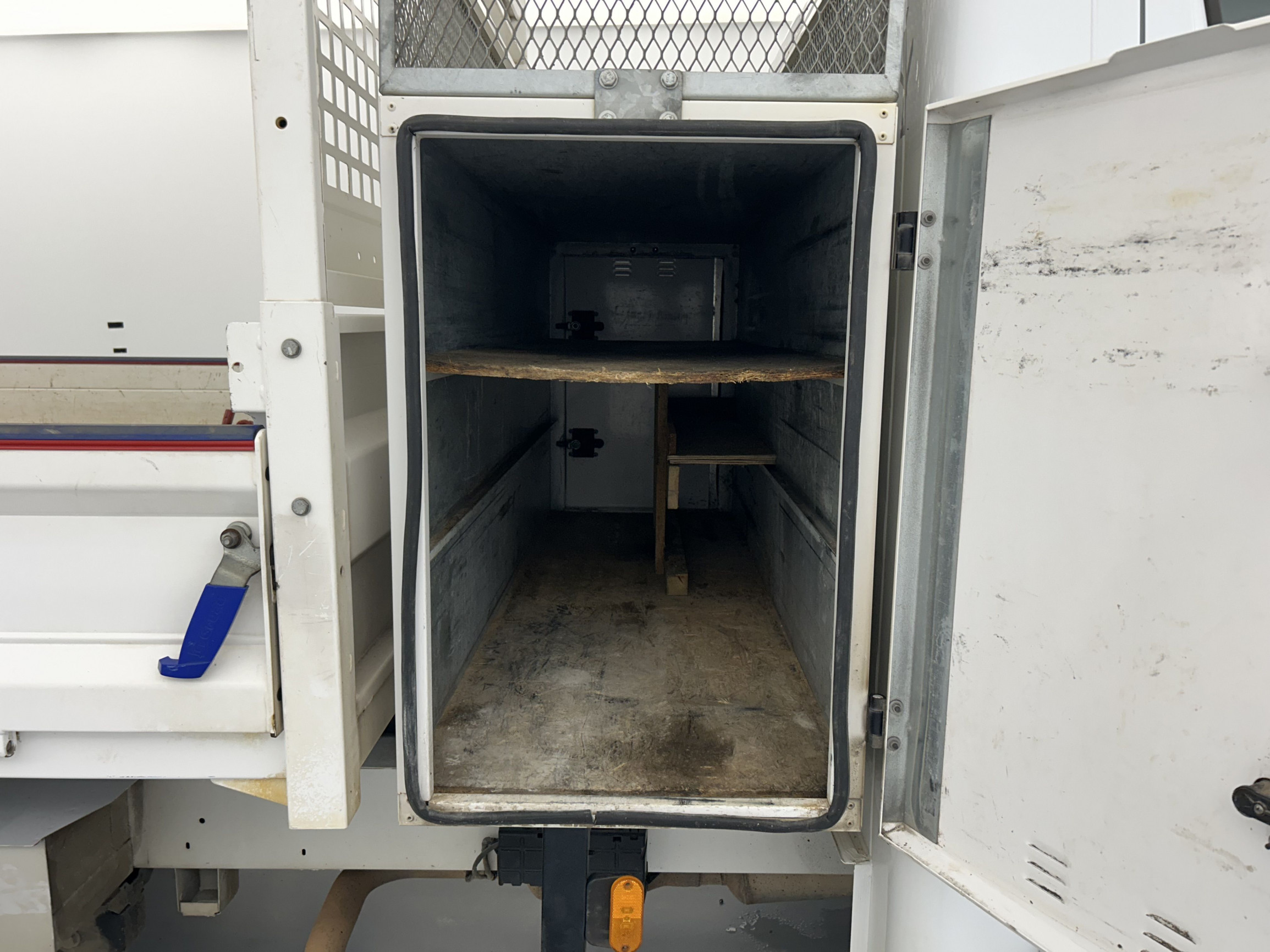 Vente en ligne Renault Master 3 Châssis Cabine MASTER CC PROP RJ3500 L3 ENERGY DCI 145 au prix de 24 870 €
