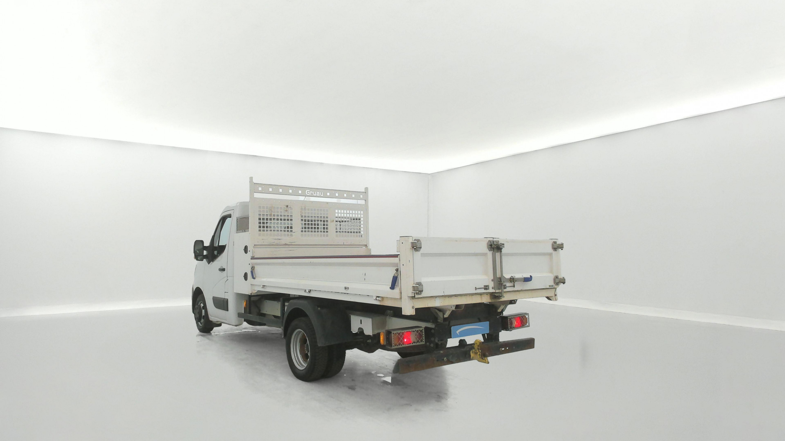 Vente en ligne Renault Master 3 Châssis Cabine MASTER CC PROP RJ3500 L3 ENERGY DCI 145 au prix de 24 870 €