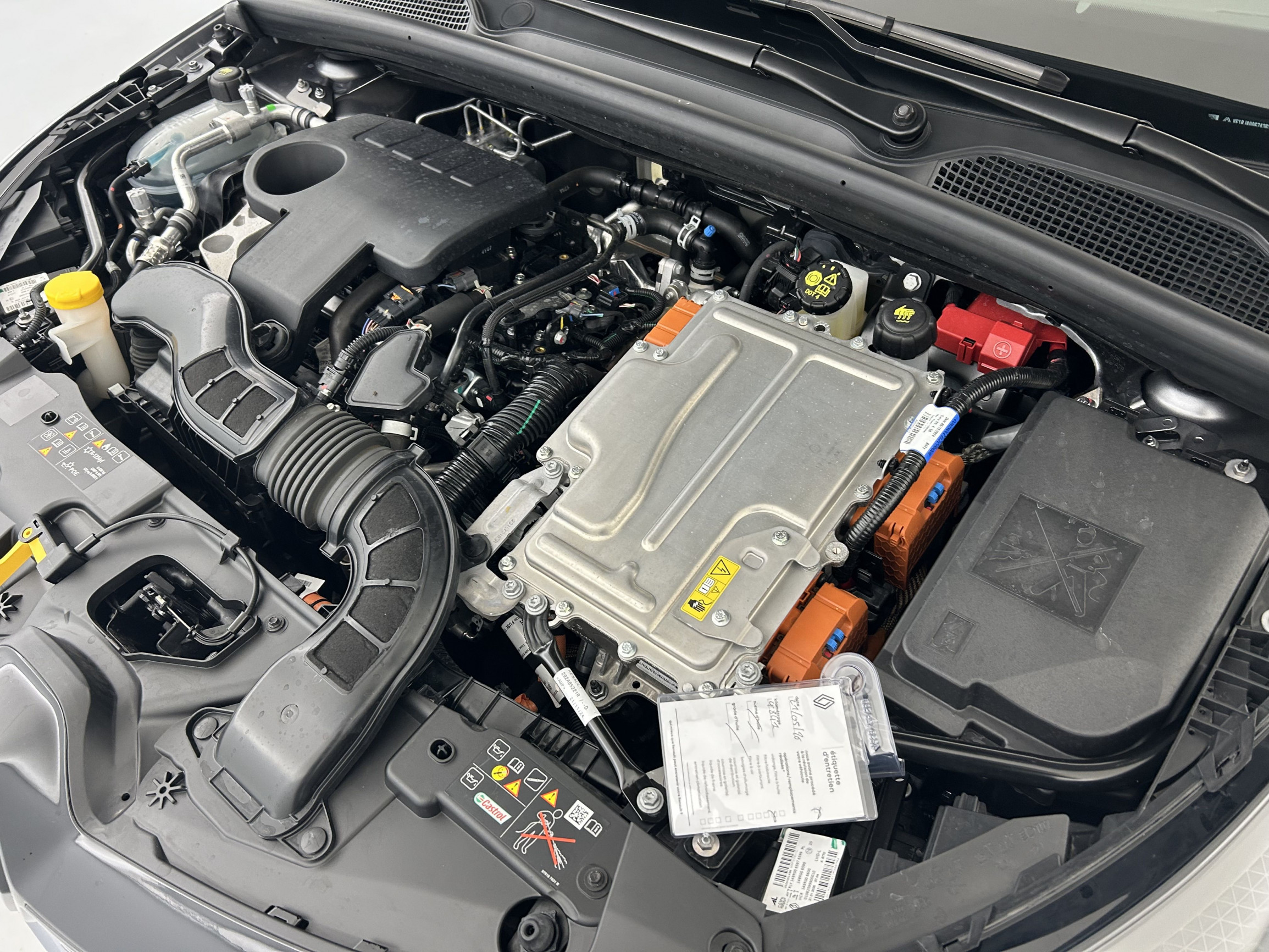 Vente en ligne Renault Clio 5 Clio E-Tech full hybrid 145 ch GSR2 au prix de 24 390 €