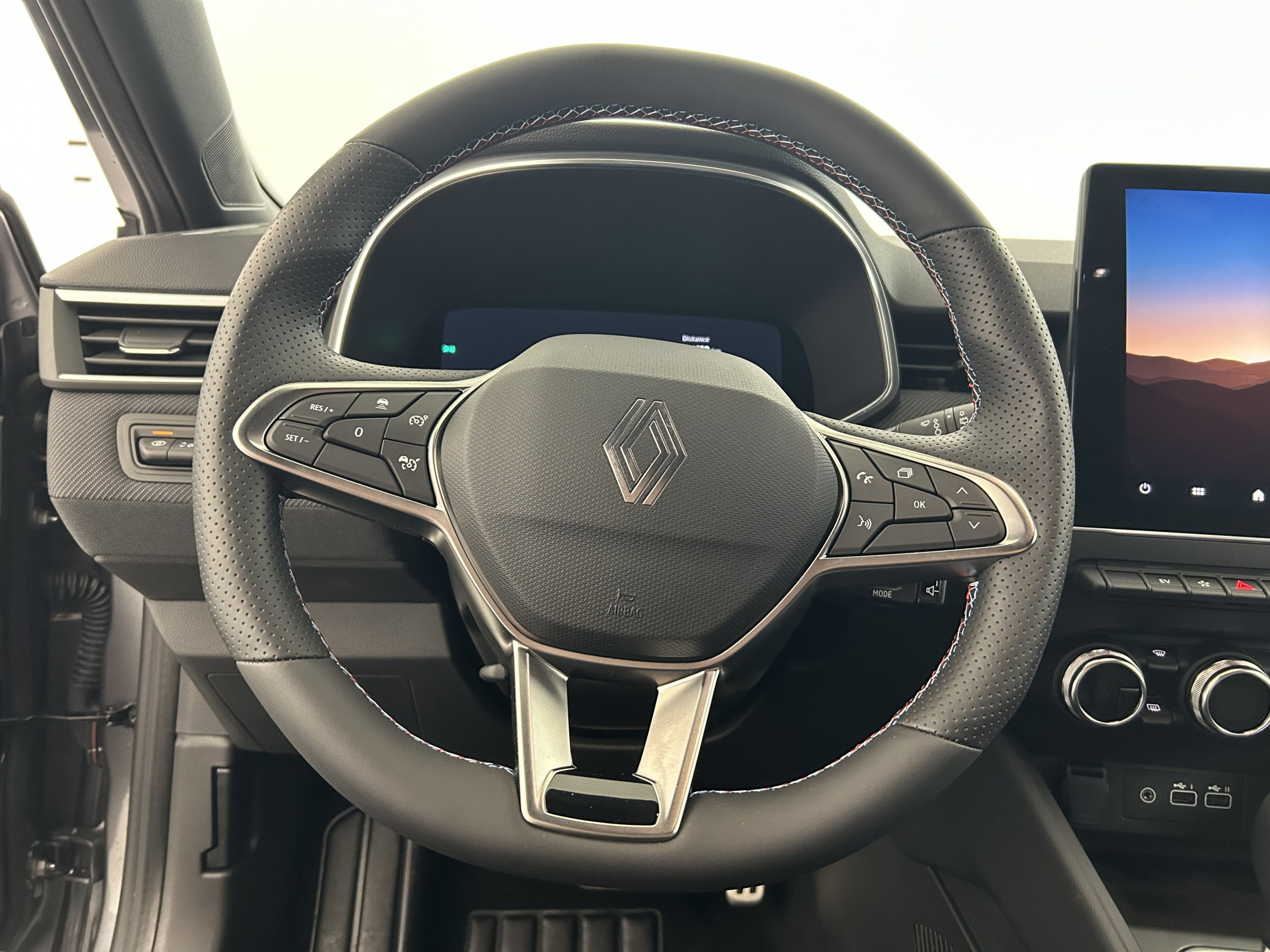 Vente en ligne Renault Clio 5 Clio E-Tech full hybrid 145 ch GSR2 au prix de 24 390 €