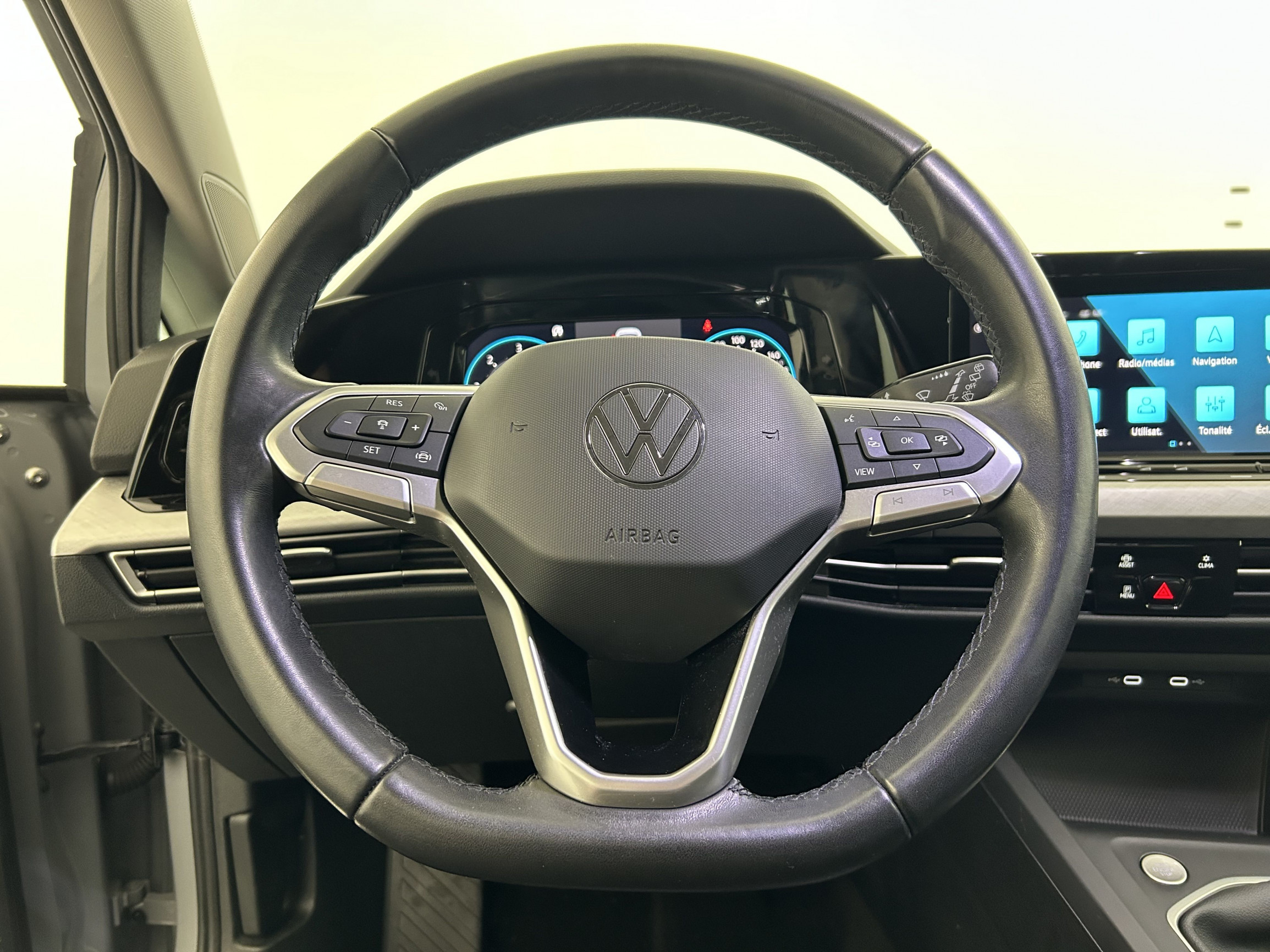 Vente en ligne Volkswagen Golf  2.0 TDI SCR 116 BVM6 au prix de 22 990 €