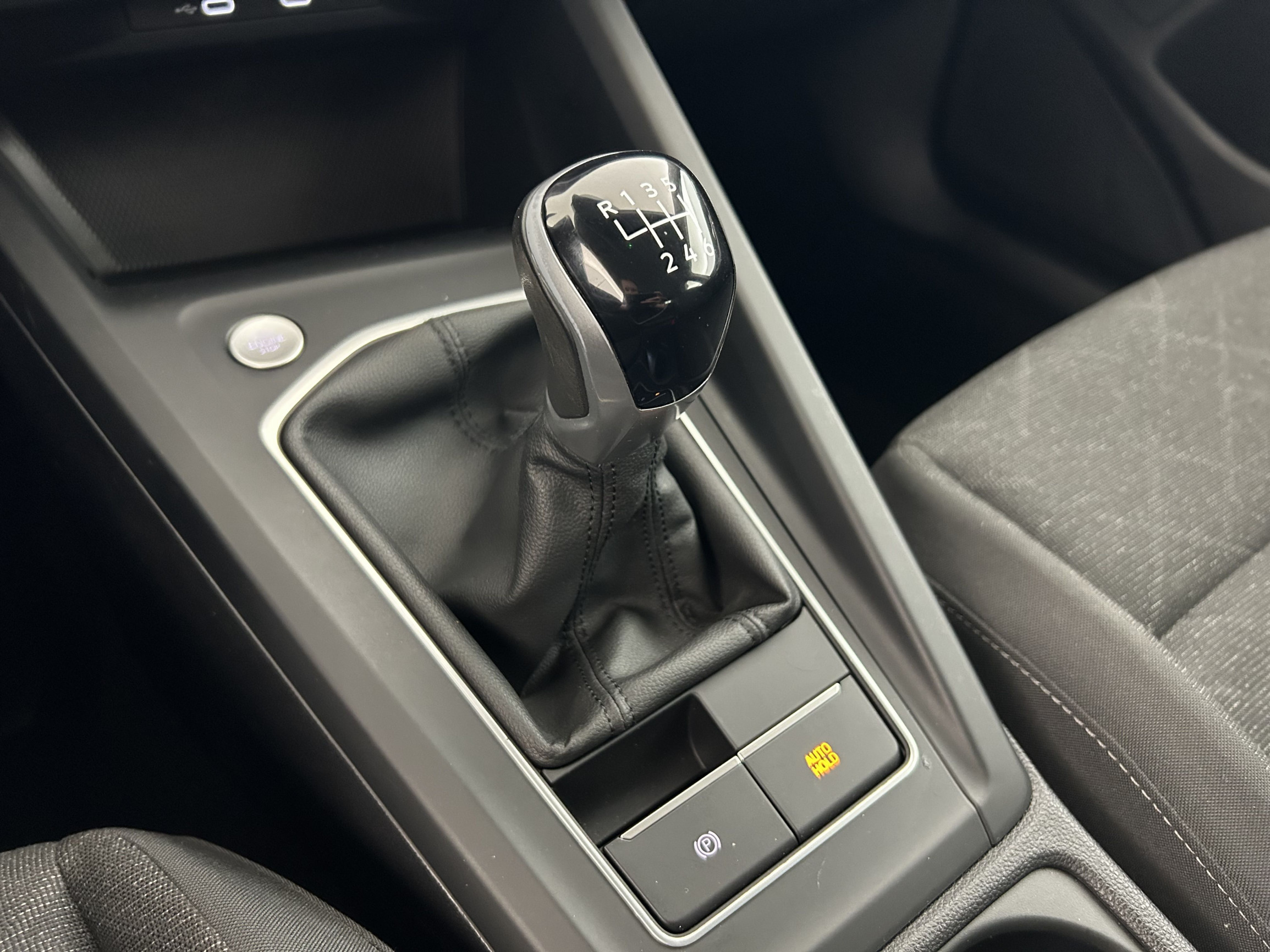 Vente en ligne Volkswagen Golf  2.0 TDI SCR 116 BVM6 au prix de 22 990 €