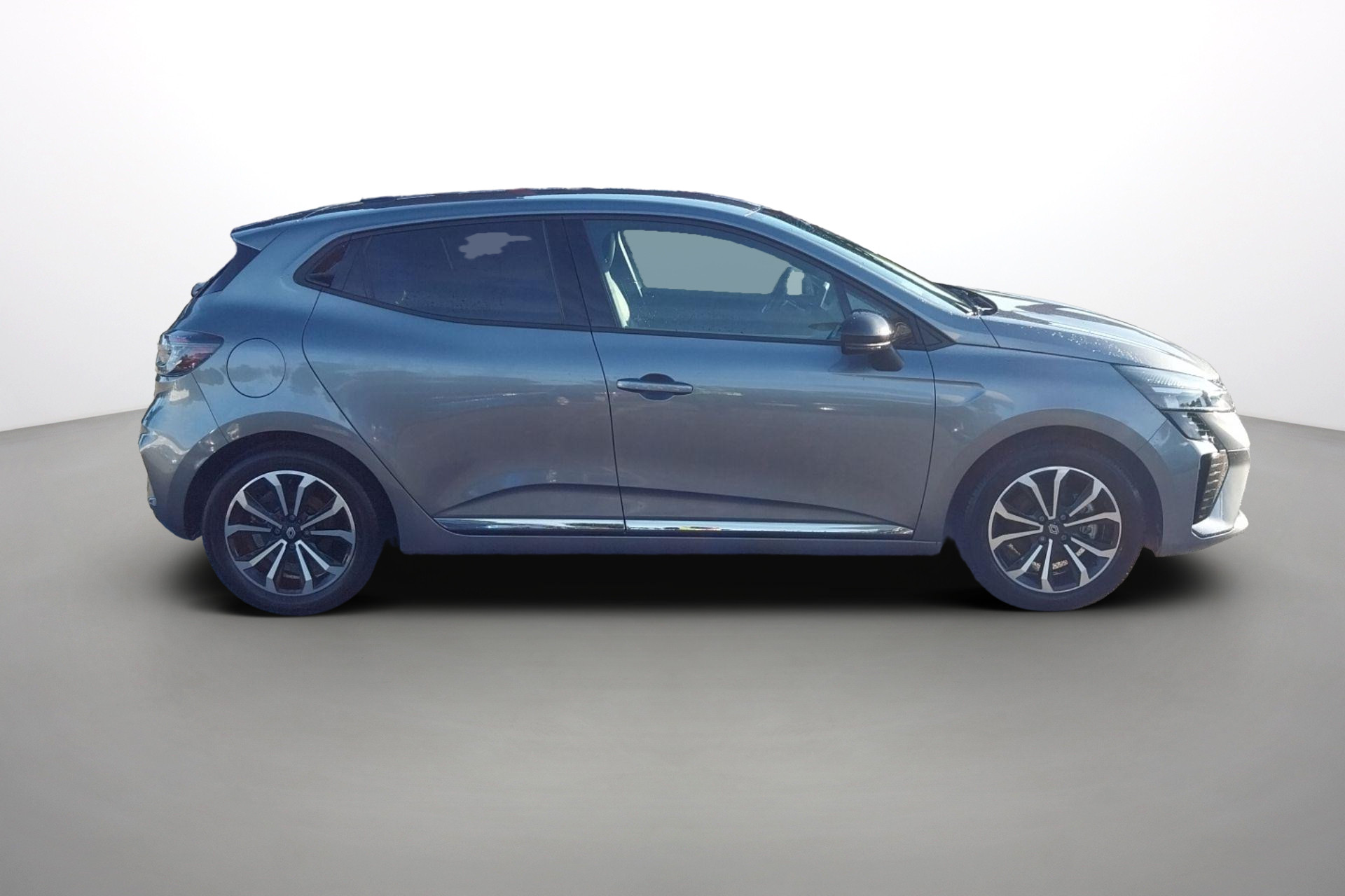 Vente en ligne Renault Clio 5 Clio E-Tech hybride 145 au prix de 18 290 €