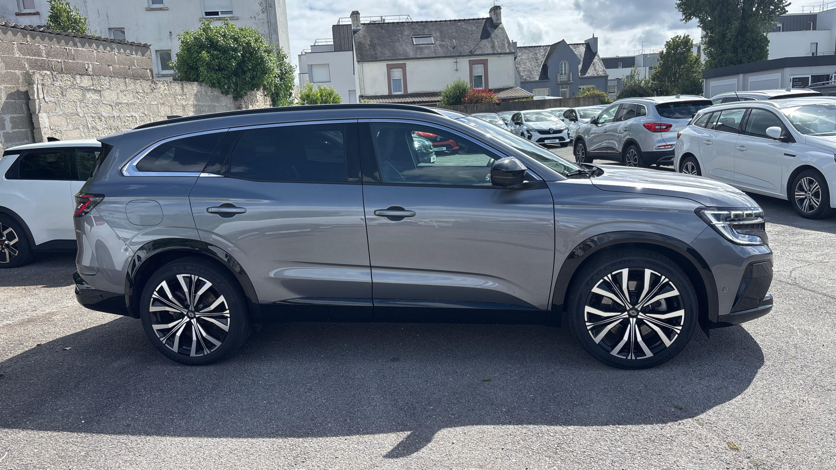 Vente en ligne Renault Espace Espace E-Tech full hybrid 200 GSR2 au prix de 39 590 €