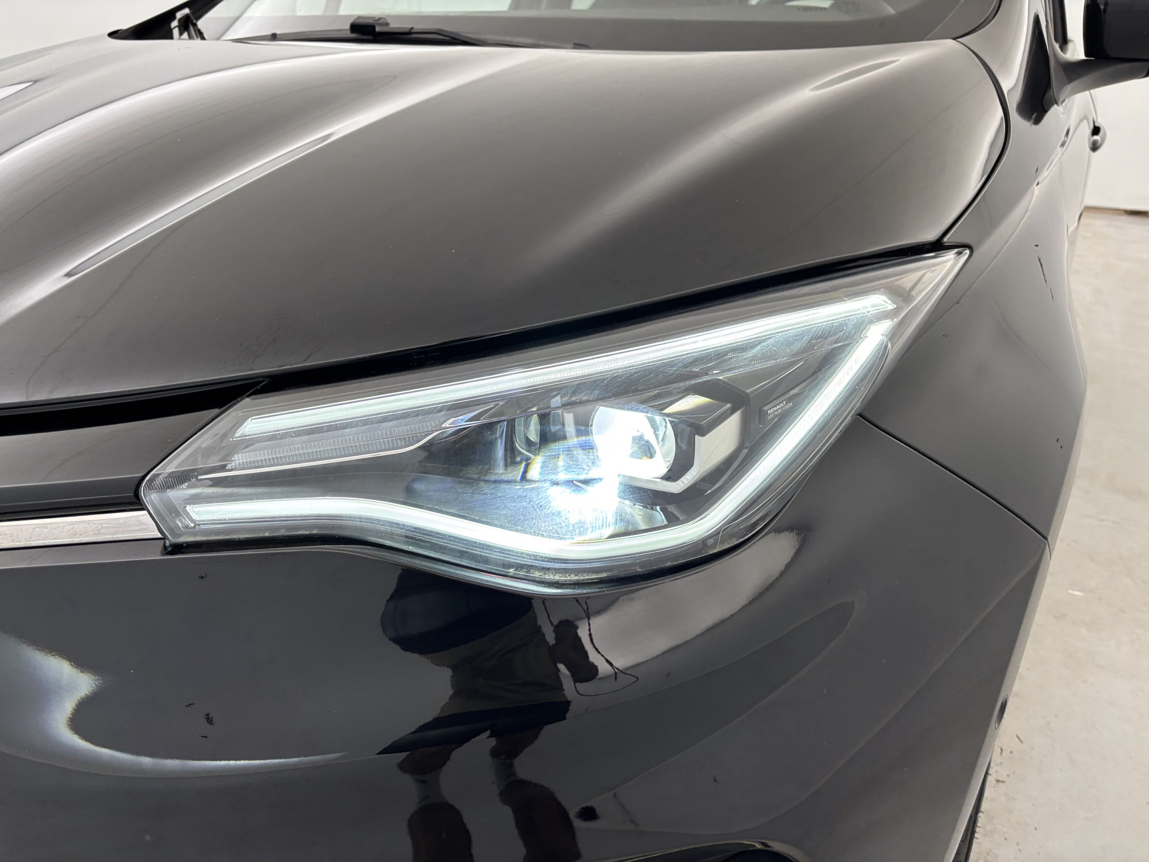 Vente en ligne Renault Zoé Zoe R135 - MY22 au prix de 19 990 €