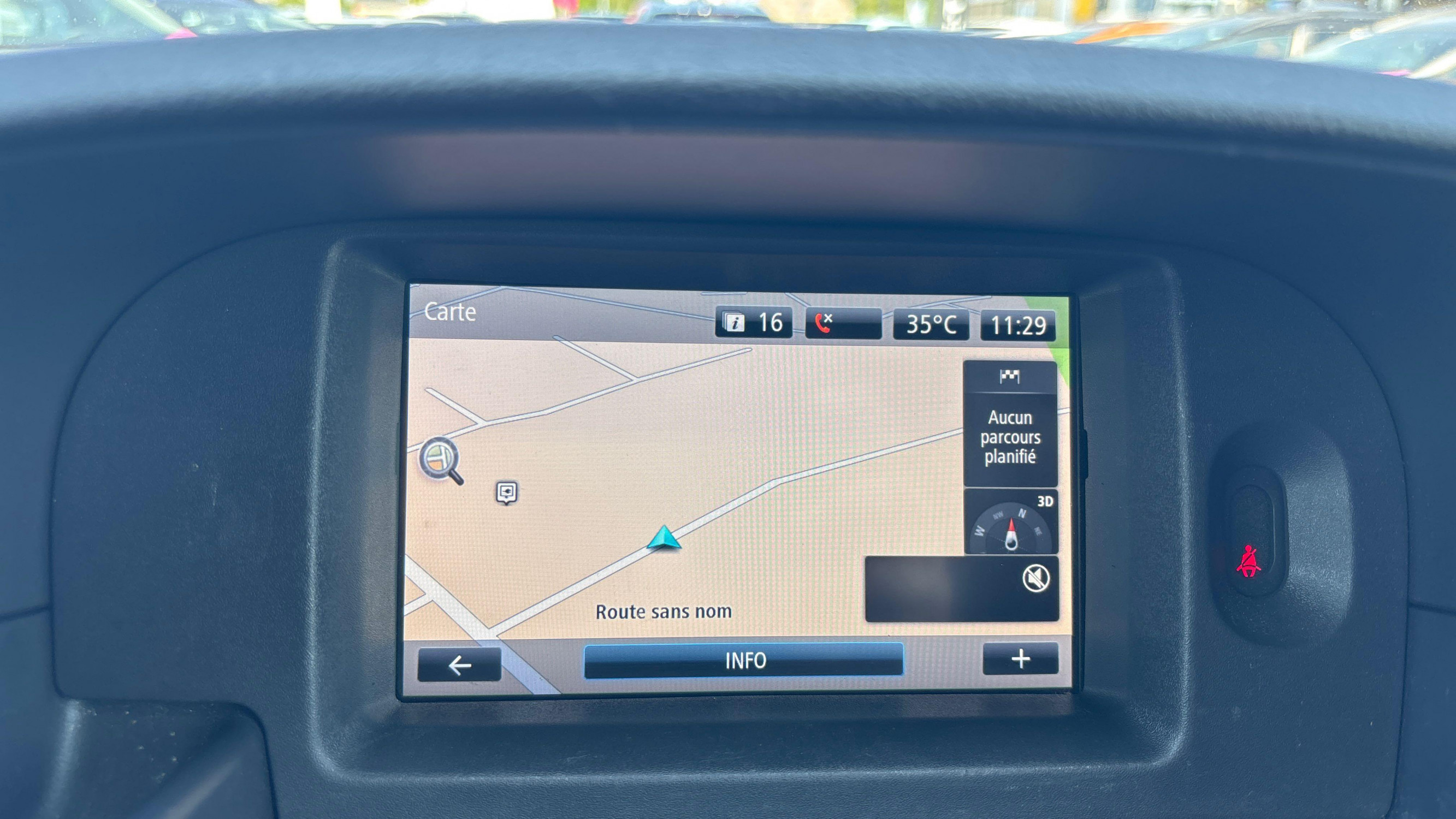 Vente en ligne Renault Kangoo Express  GRAND VOLUME BLUE DCI 95 au prix de 13 790 €