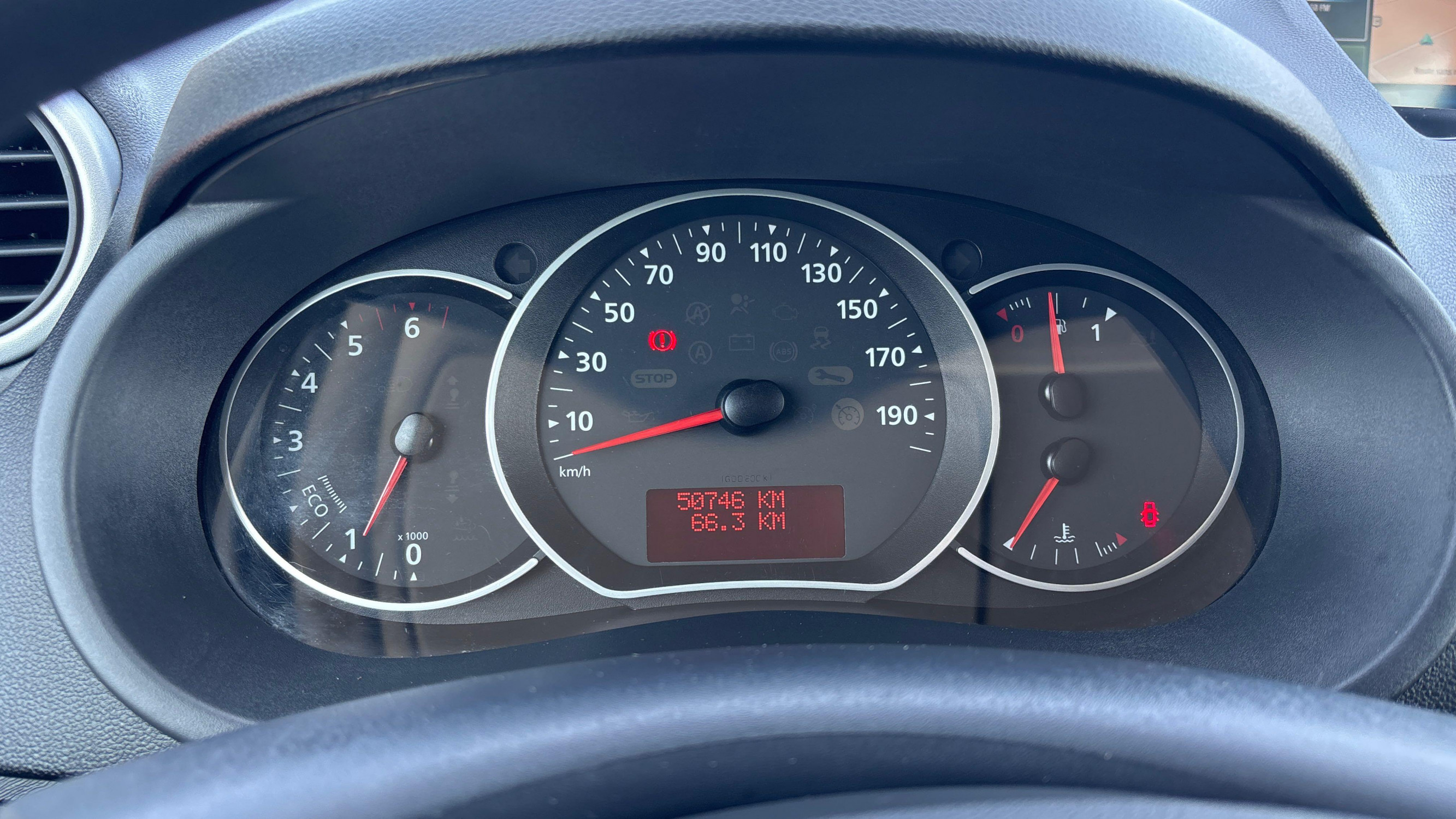 Vente en ligne Renault Kangoo Express  GRAND VOLUME BLUE DCI 95 au prix de 13 790 €