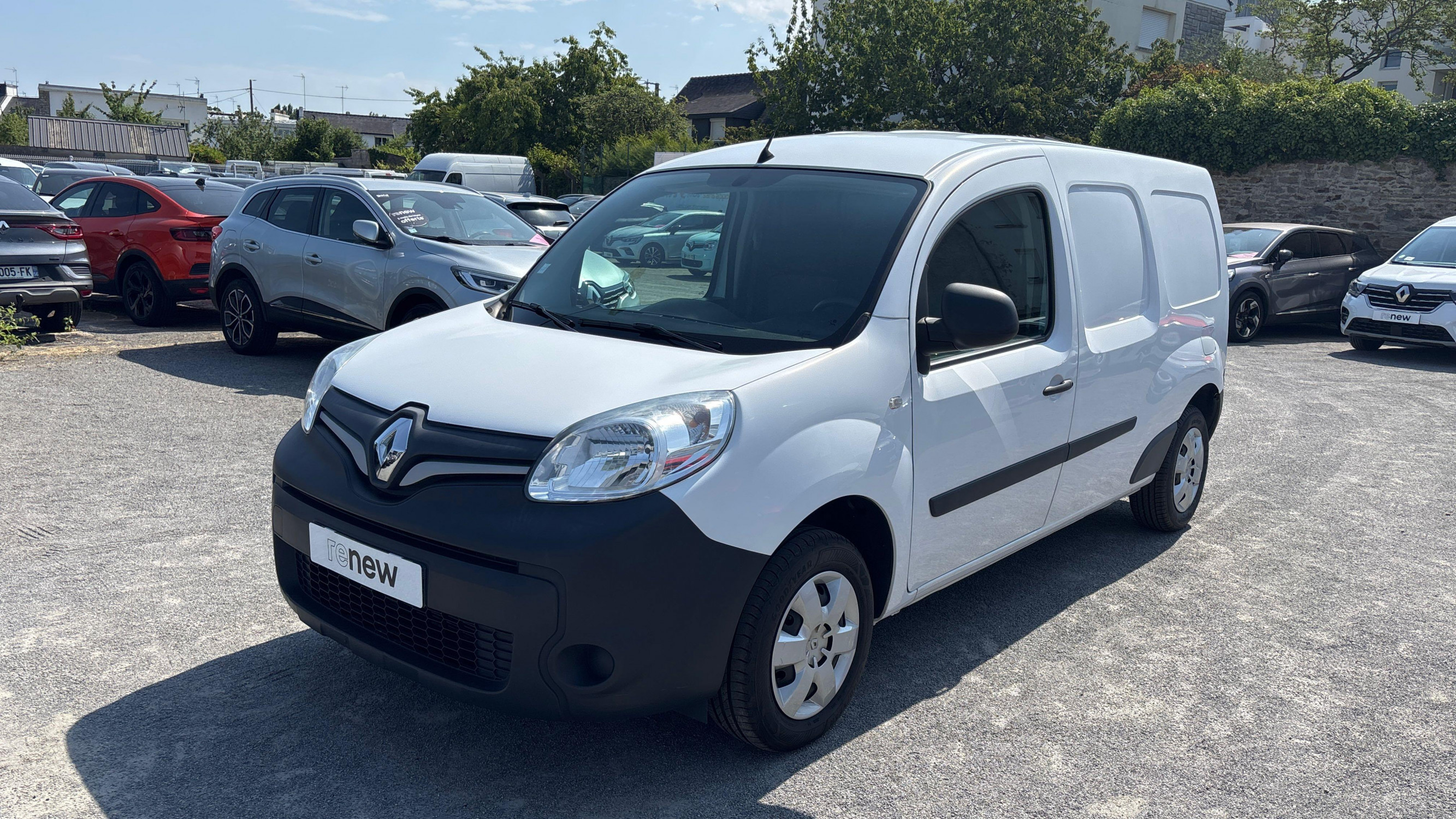 Vente en ligne Renault Kangoo Express  GRAND VOLUME BLUE DCI 95 au prix de 13 790 €