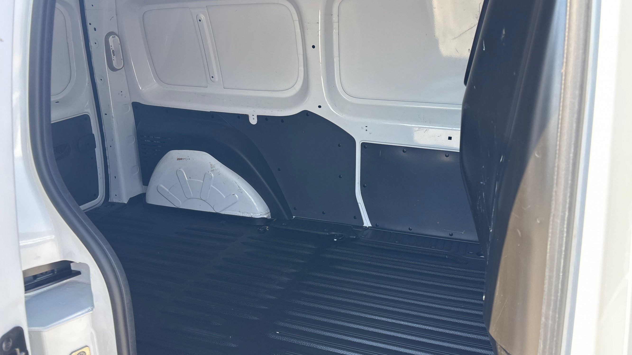 Vente en ligne Renault Kangoo Express  GRAND VOLUME BLUE DCI 95 au prix de 13 790 €