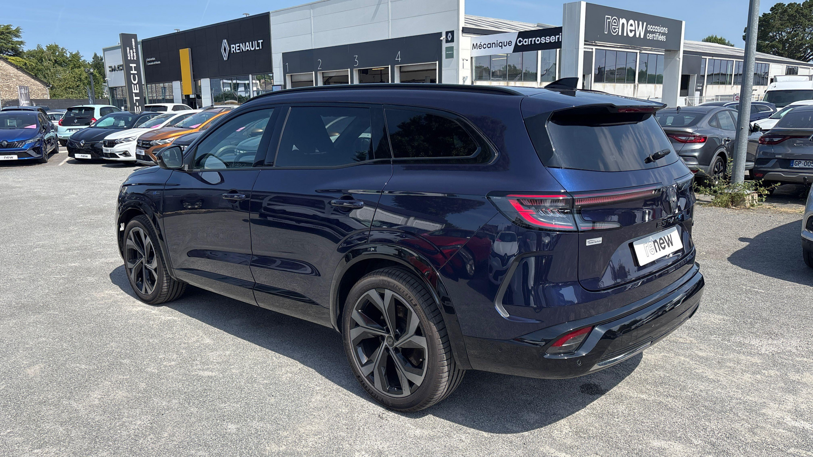Vente en ligne Renault Espace Espace E-Tech hybrid 200 esprit Alpine au prix de 32 290 €